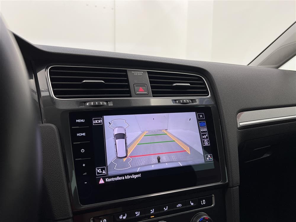 Volkswagen Golf Alltrack 2.0 TDI 4M D-Värm Cockpit B-Kamerainteriör