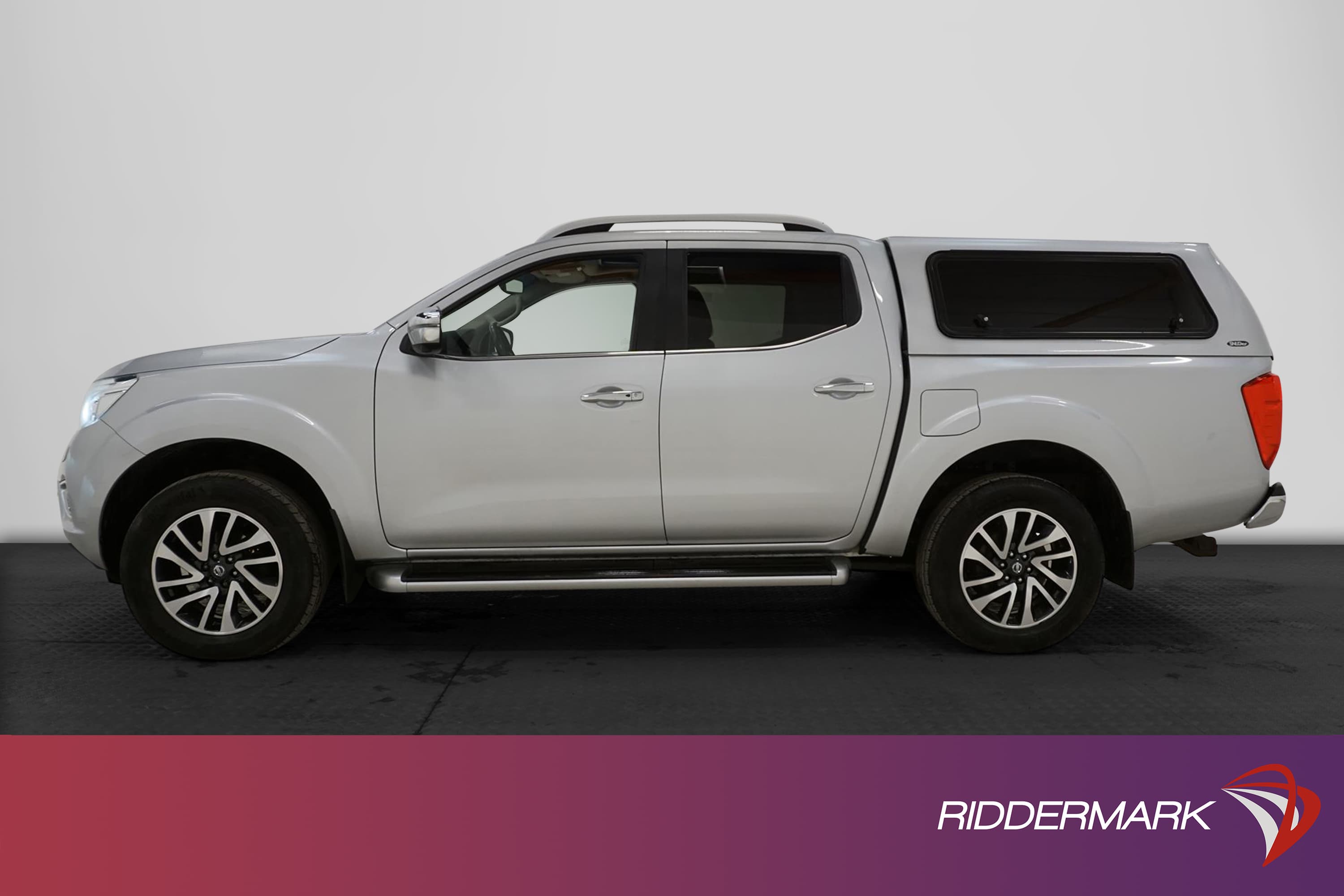 Nissan Navara 2.3dCi Automat 190hk Tekna Drag Värmare Moms