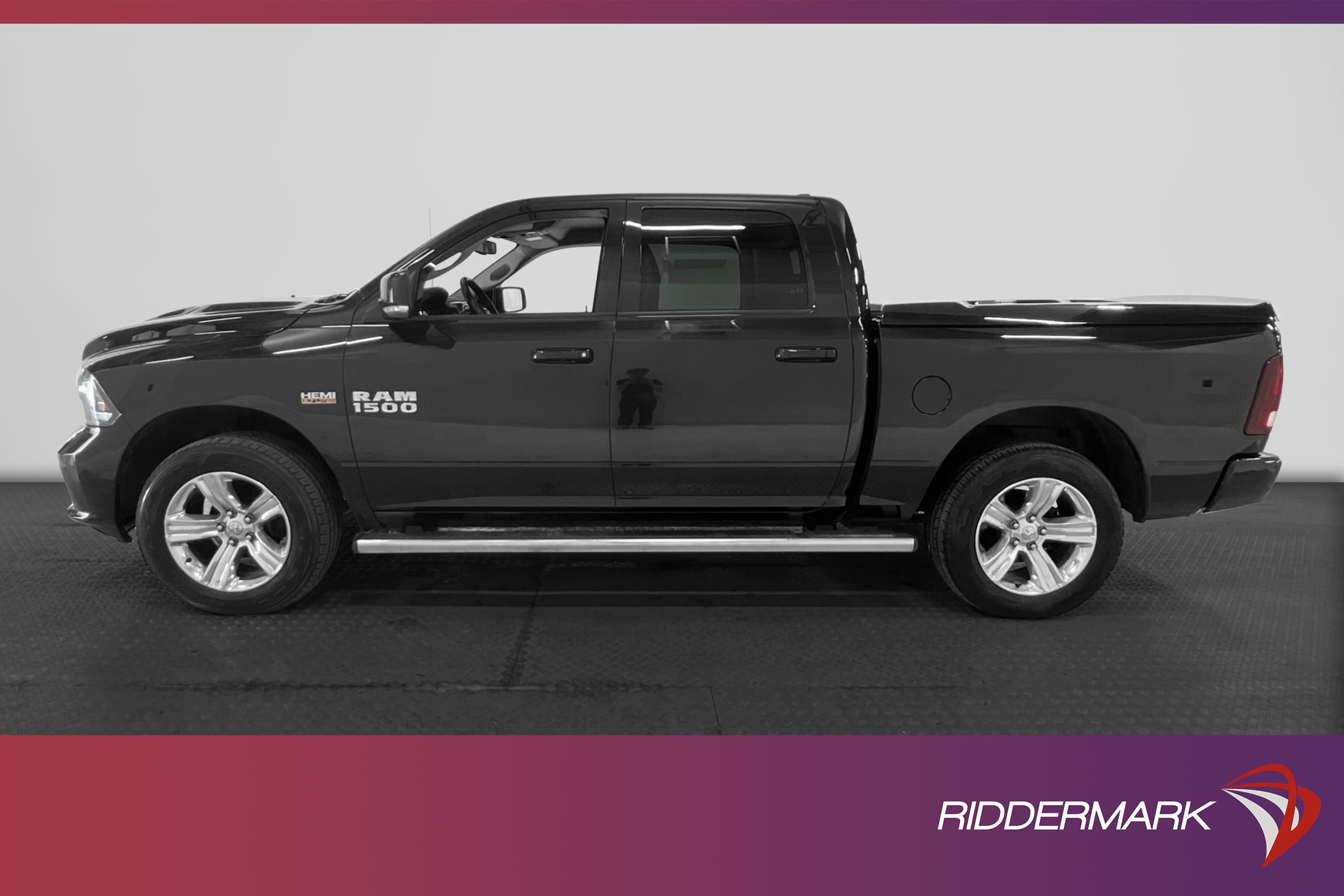 Dodge RAM Sport 5.7 HEMI 4x4 395hk Luftfjädring Skinn Moms