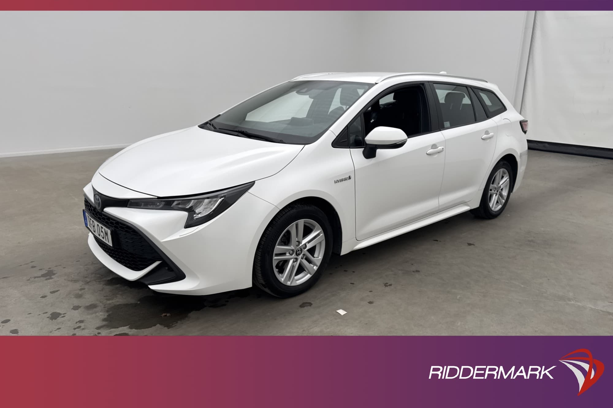 Toyota Corolla Touring Hybrid Active Drag Värmare Kamera