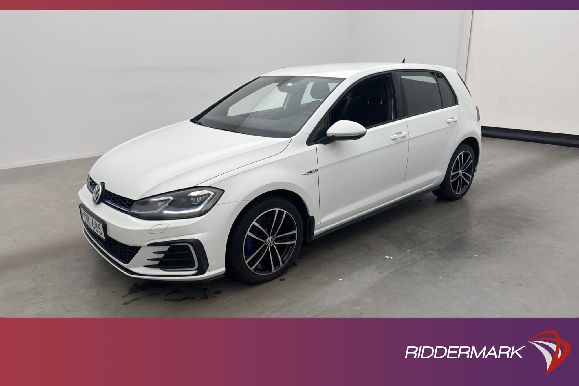Volkswagen Golf GTE 204hk CarPlay Adaptiv-fart Dragkrok