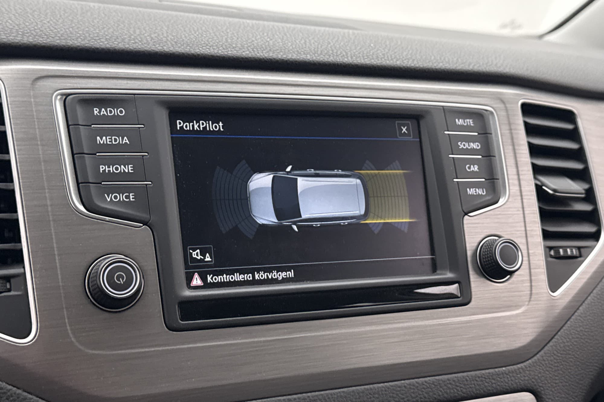 Volkswagen Golf Sportsvan TSI 110hk Style CarPlay Sensorer