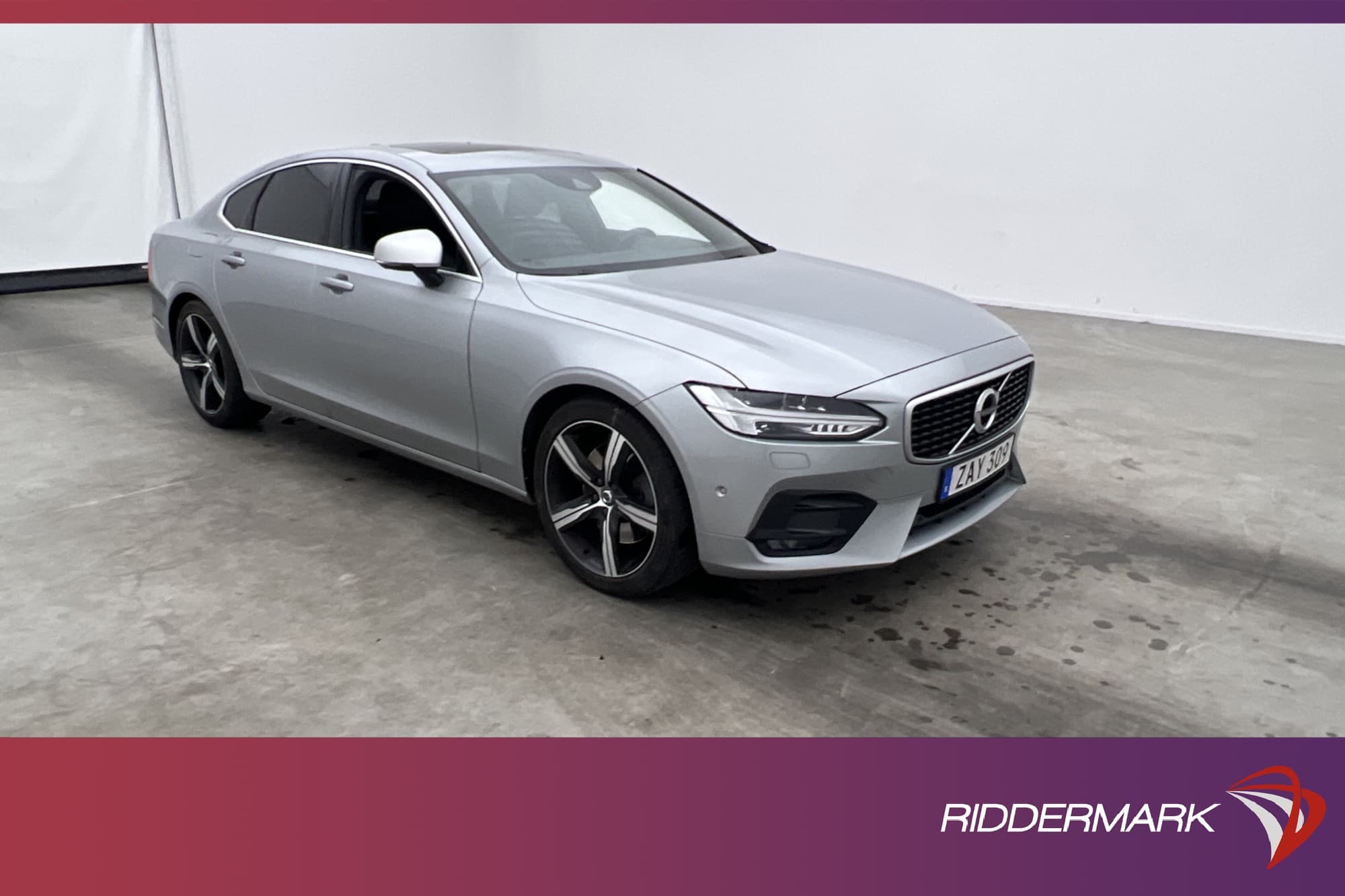 Volvo S90 T5