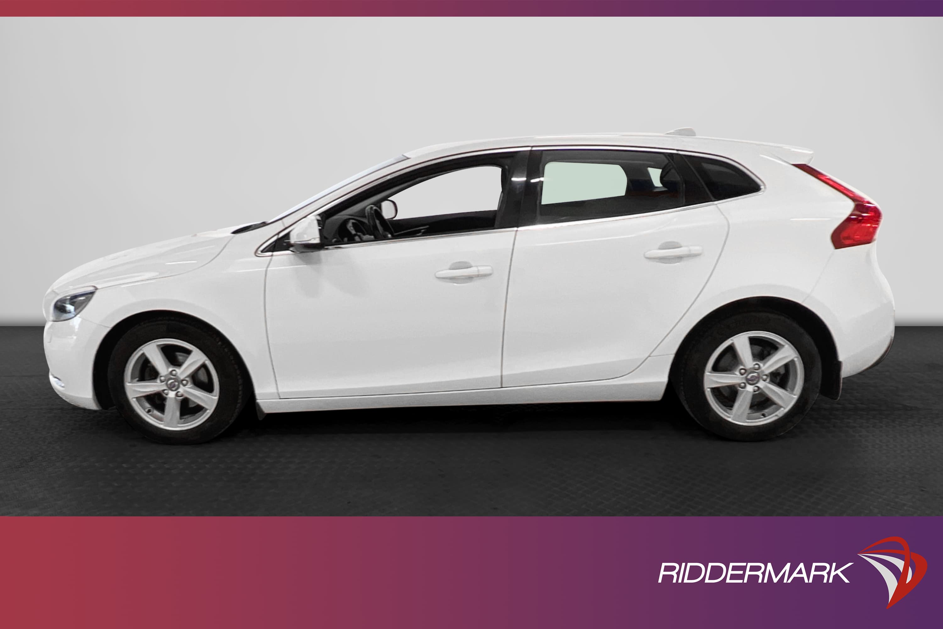 Volvo V40 D2
