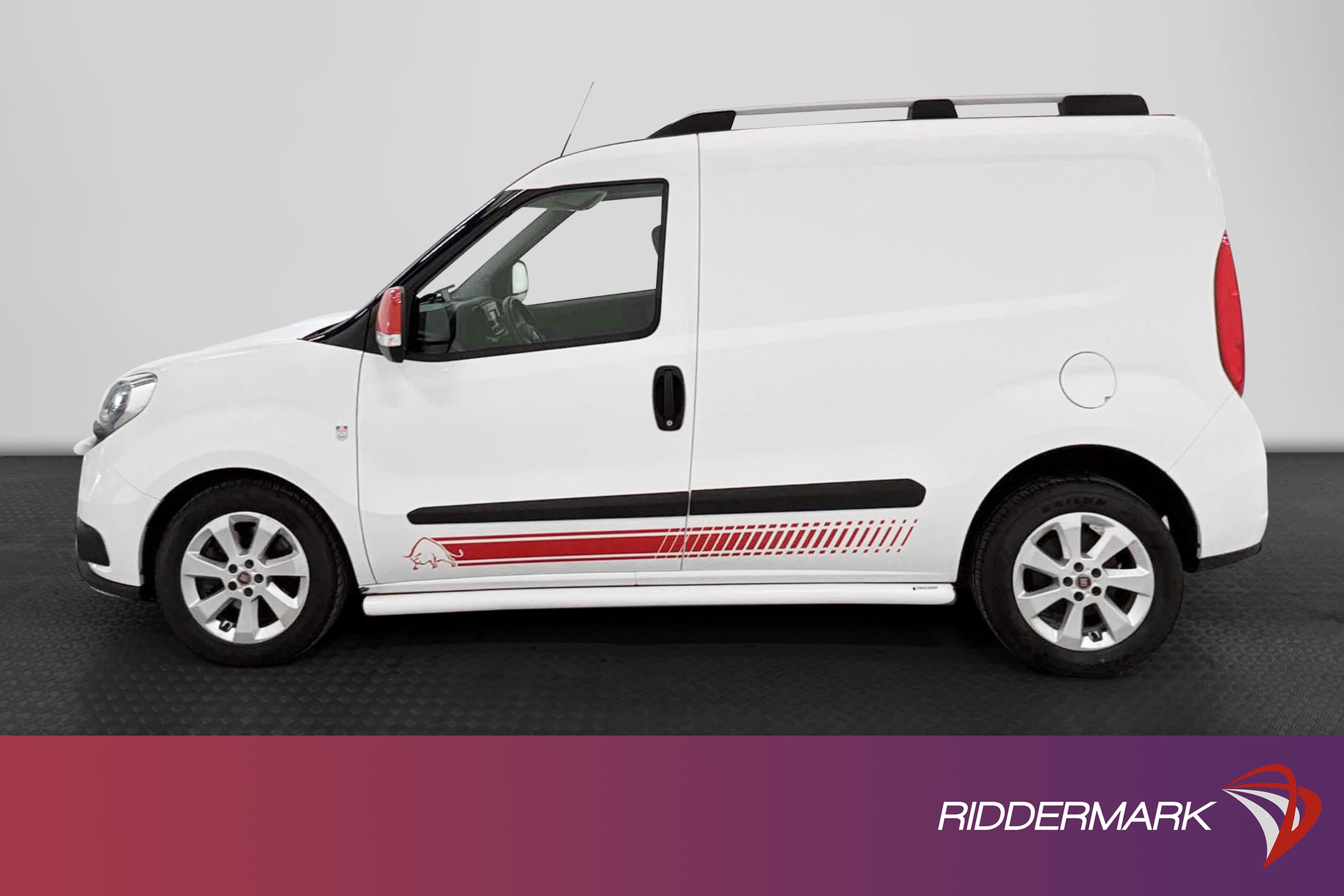 Fiat Doblò 2.0 Bianco Torro 135hk Navigation Drag Kamera
