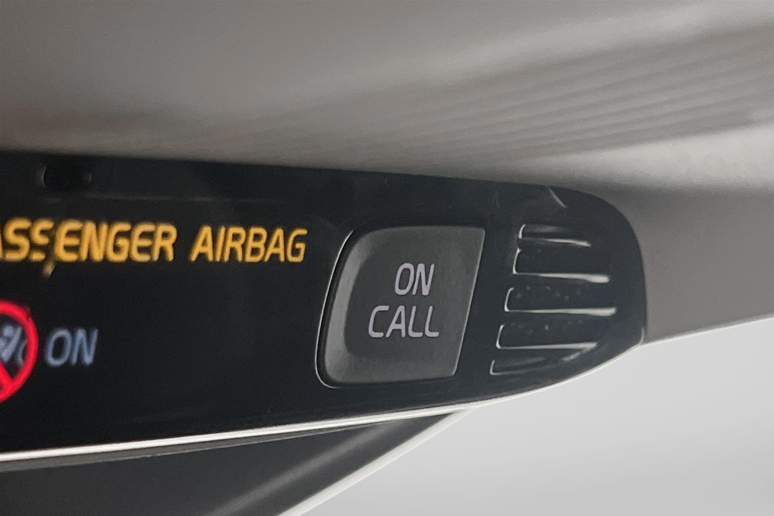 Volvo V40 D2 115hk Summum Drag D-Värm Skinn P-Pilot
