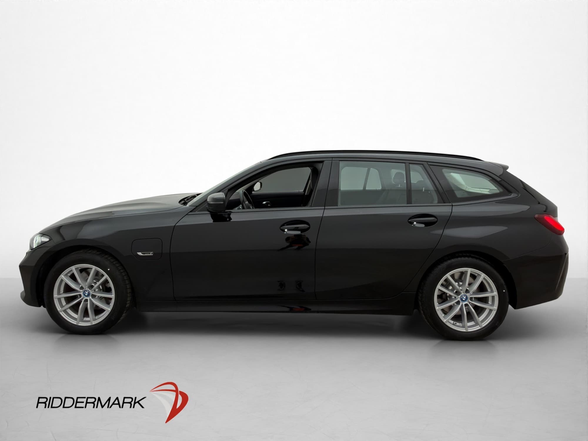 BMW 330e