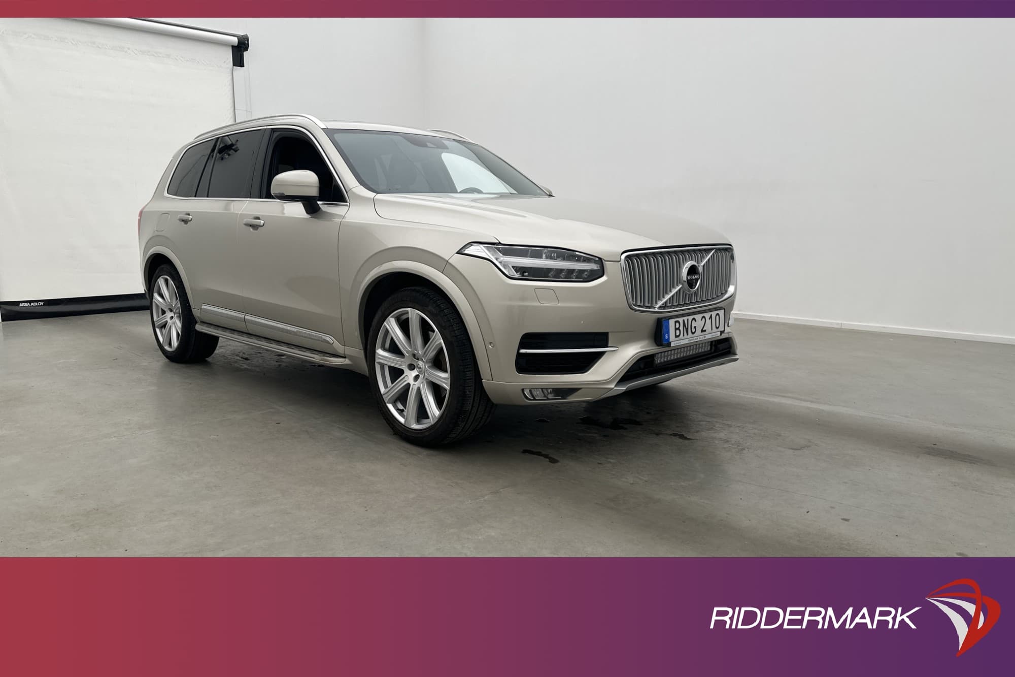 Volvo XC90 D5 AWD Inscription 7-Sits VOC Pano B&W Luftfjädr
