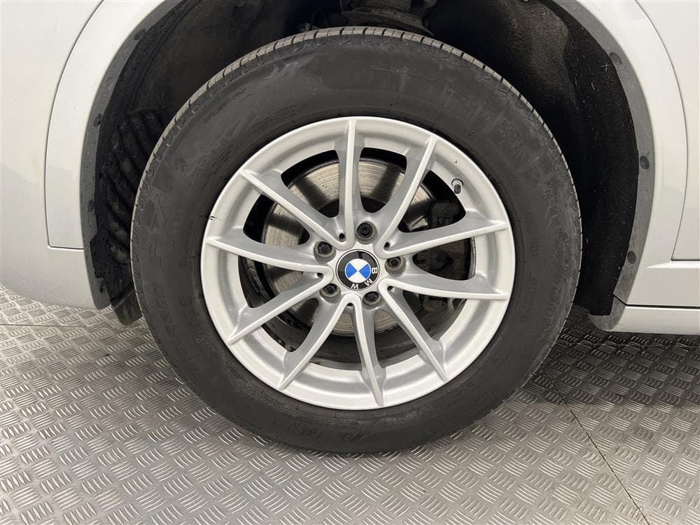 BMW X3 xDrive20d 190hk M Sport M-värm Pano Navi Drag H/Kinteriör