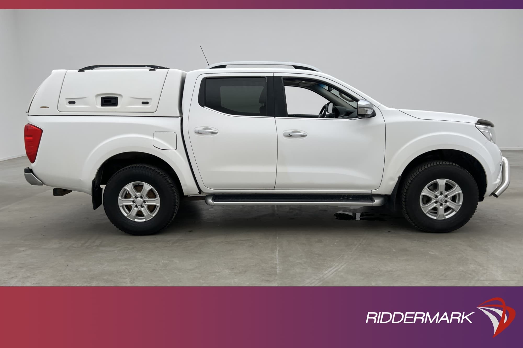 Nissan Navara Tekna 2.3dCi 4WD Värmare Drag Diff Kåpa Moms
