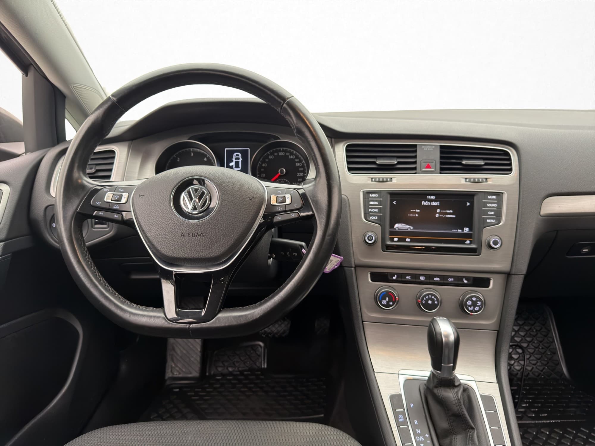 Volkswagen Golf TDI 110hk En-Brukare Backkamera CarPlay 