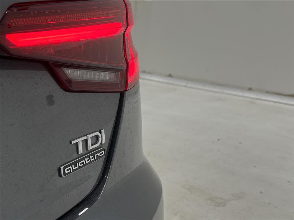 Audi A4 2.0 TDI 190hk Quattro S-line Låg Skatt 0,44l/milinteriör