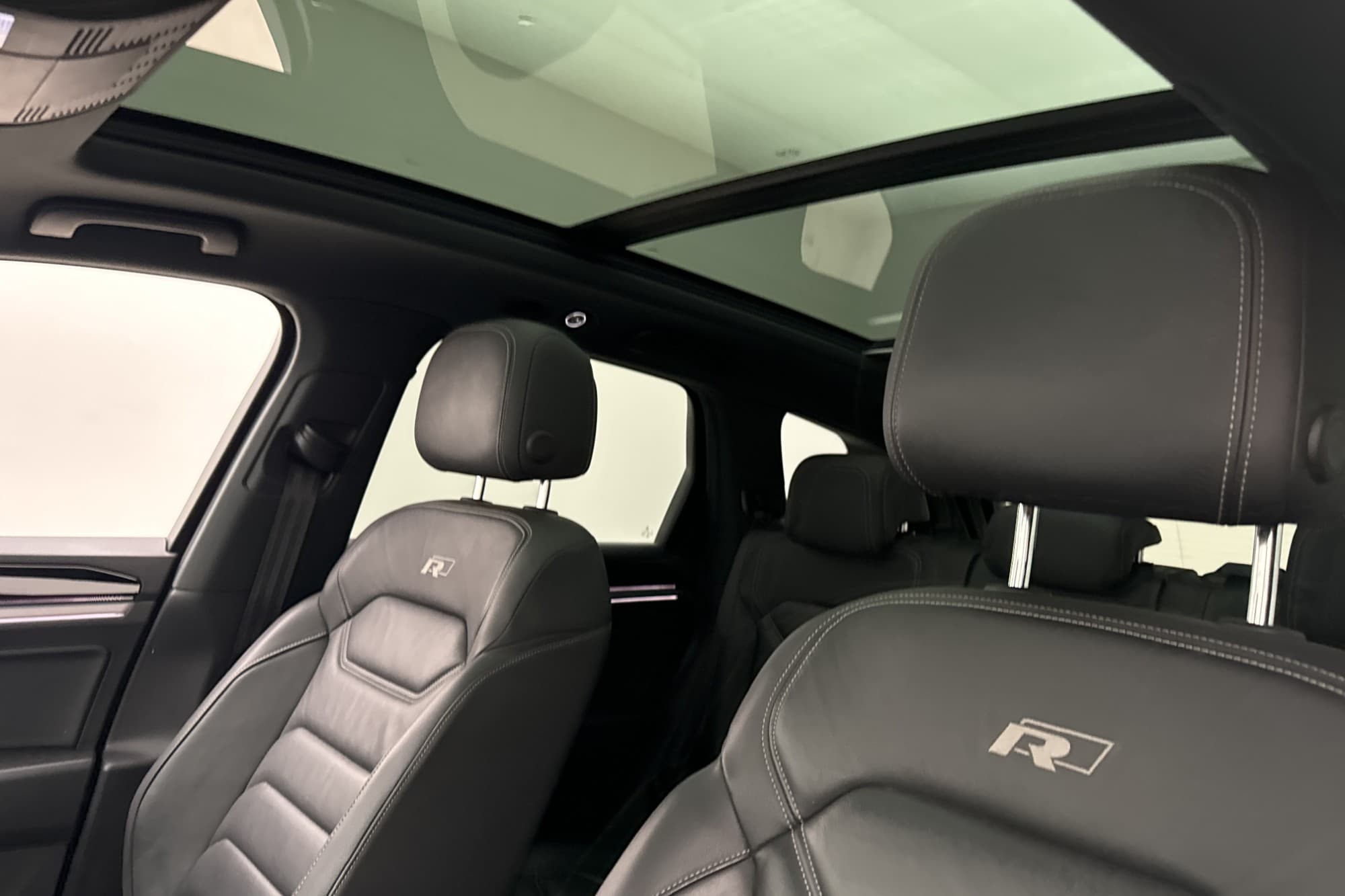 Volkswagen Touareg 4M 286hk R-Line Executive Pano Innovation