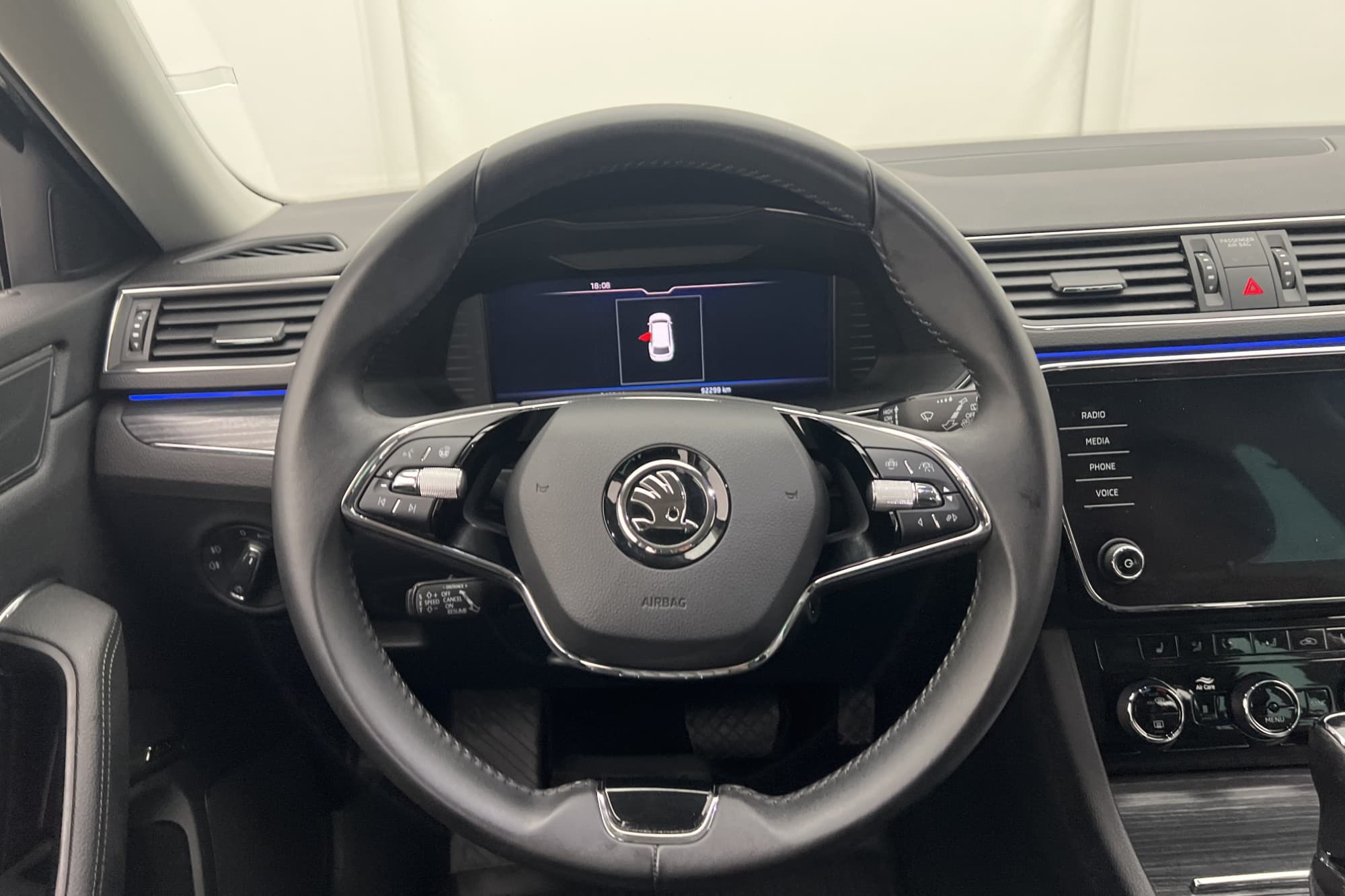 Skoda Superb iV Plug-In Business Värm Drag 0,15l/mil MOMS