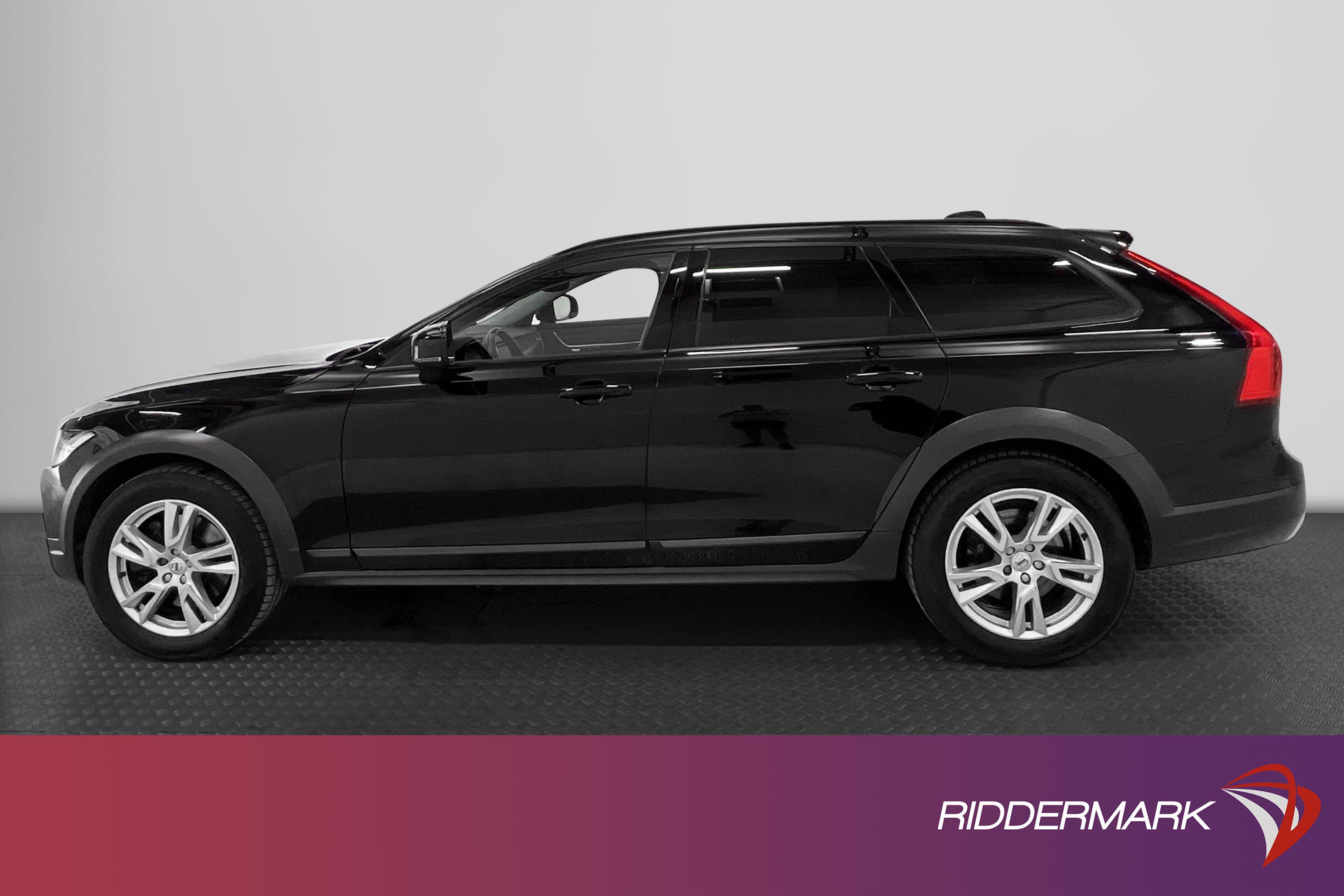 Volvo V90 Cross Country D4 AWD