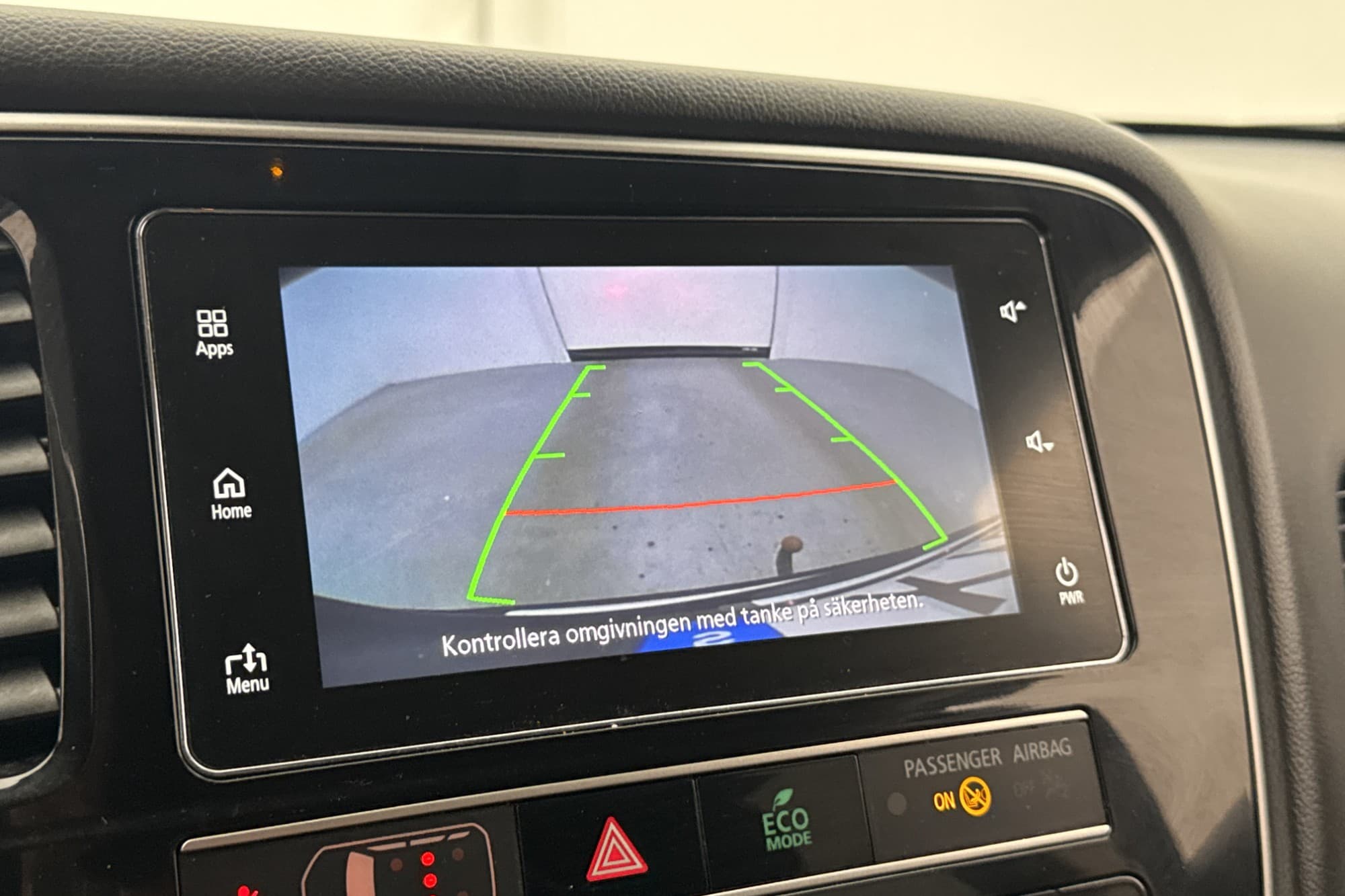 Mitsubishi Outlander PHEV 4WD 224hk B-Kamera Drag Rattväme