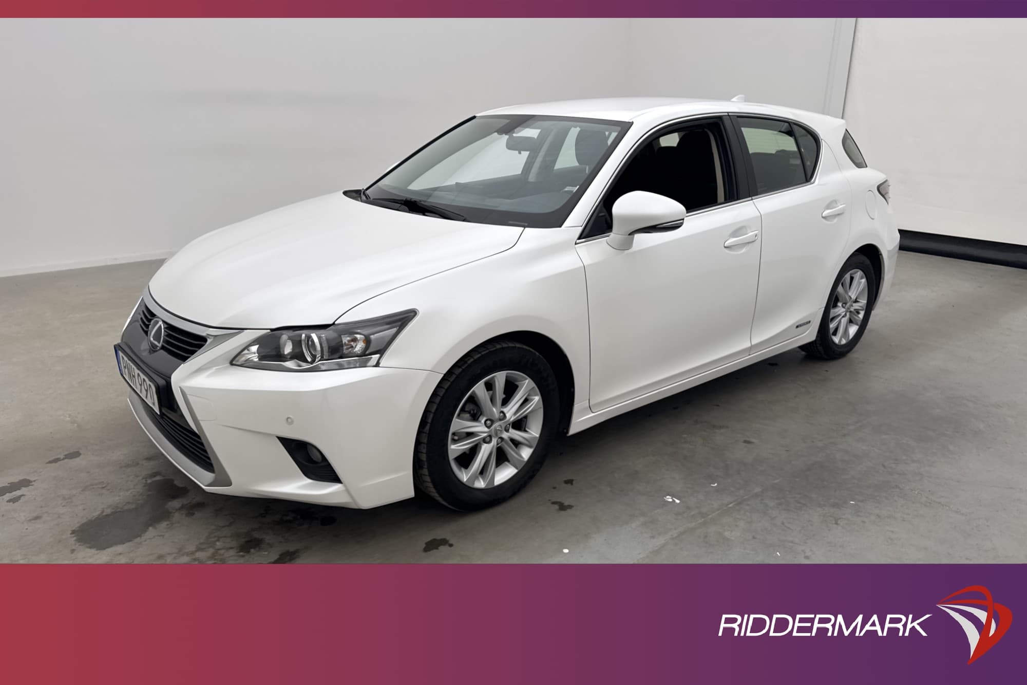 Lexus CT 200h 136hk
