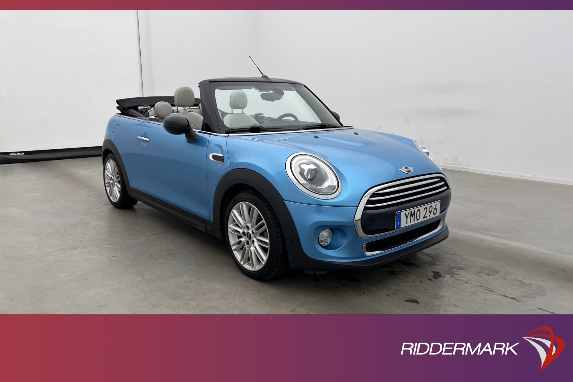 MINI Cooper Convertible