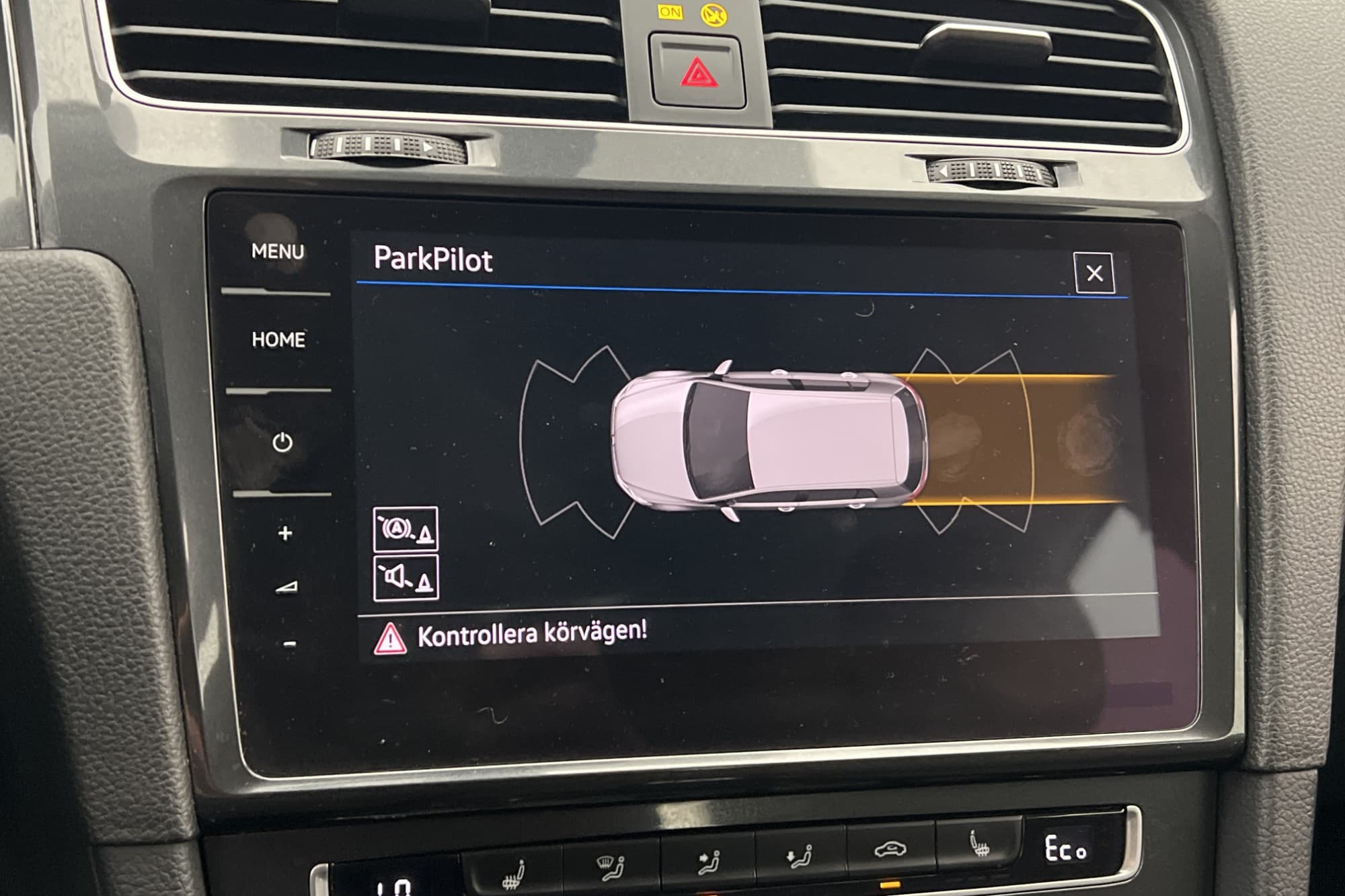 Volkswagen e-Golf 35,8 kWh 136hk Pluspaket Navi CarPlay
