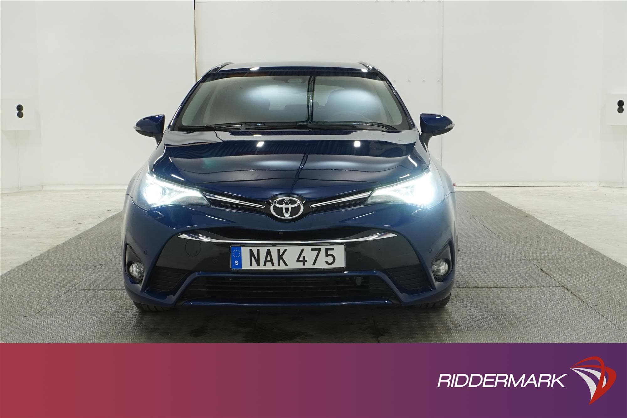 Toyota Avensis 1.8 Valvematic 147hk