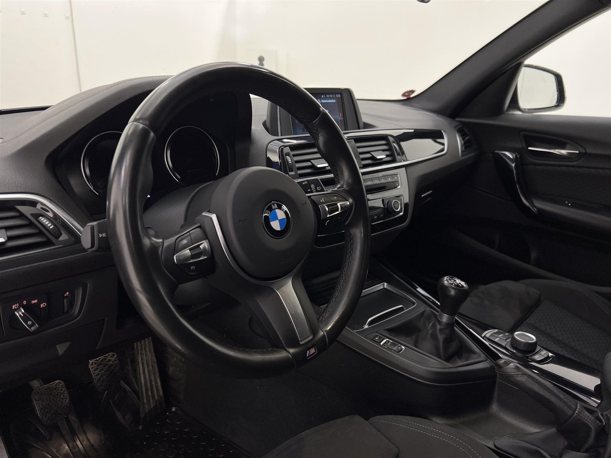 BMW 118i 136hk M Sport LED PDC Nyservad 0,53L/mil 