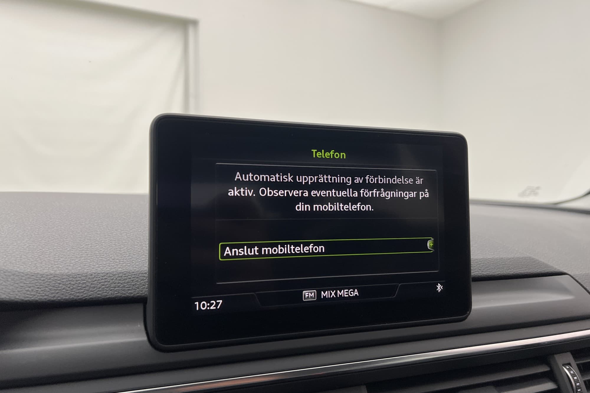 Audi A4 Avant TDI Quattro 190hk Proline P-sensorer Dragkrok