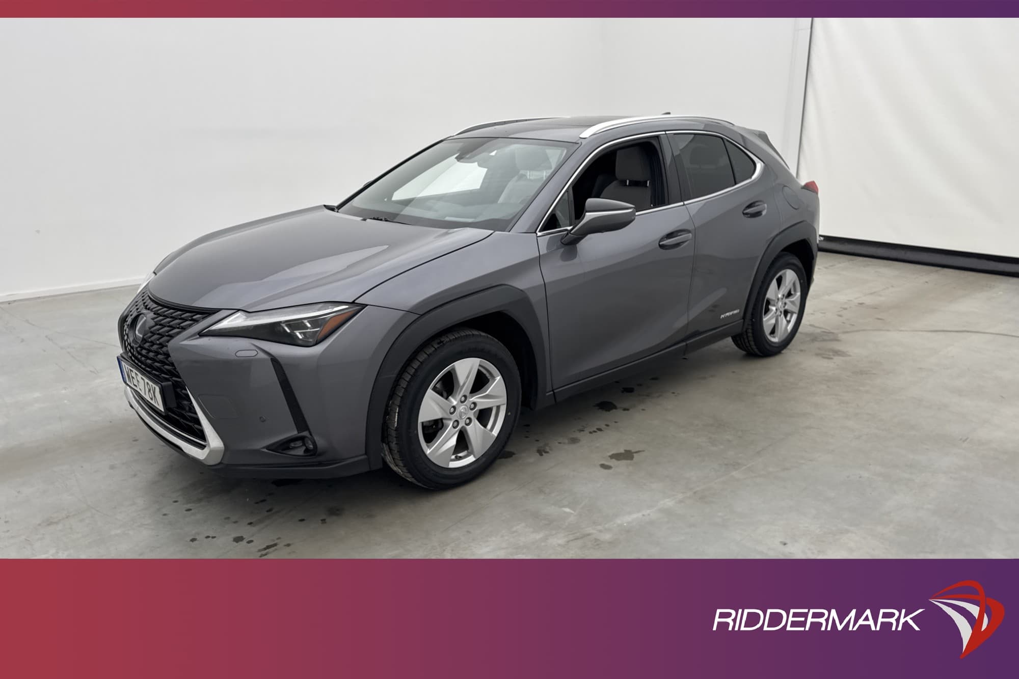 Lexus UX 250h E-Four AWD