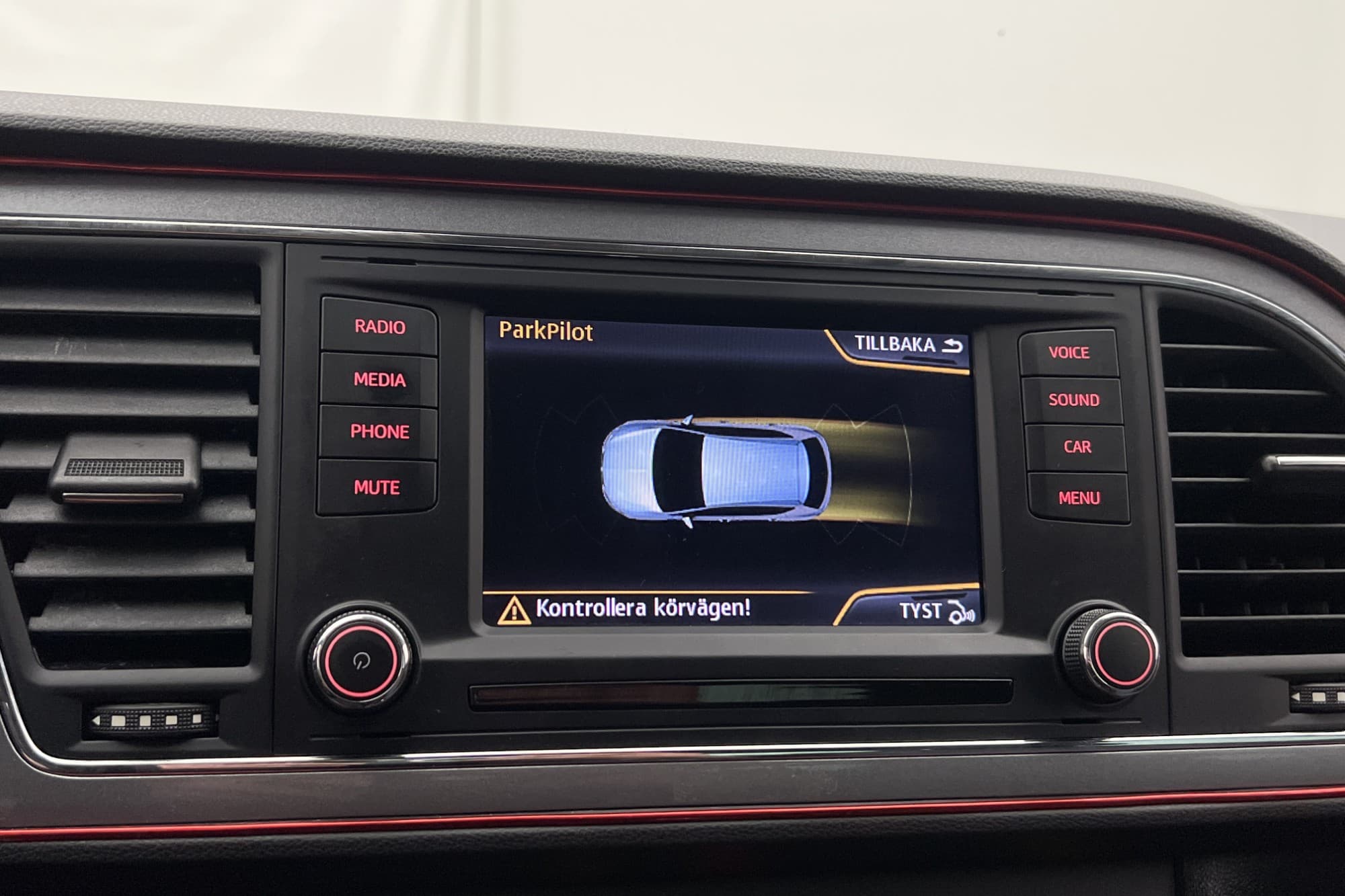 SEAT Leon 1.2 TSI 105hk ITECH Sensorer Halvskinn Farthållare
