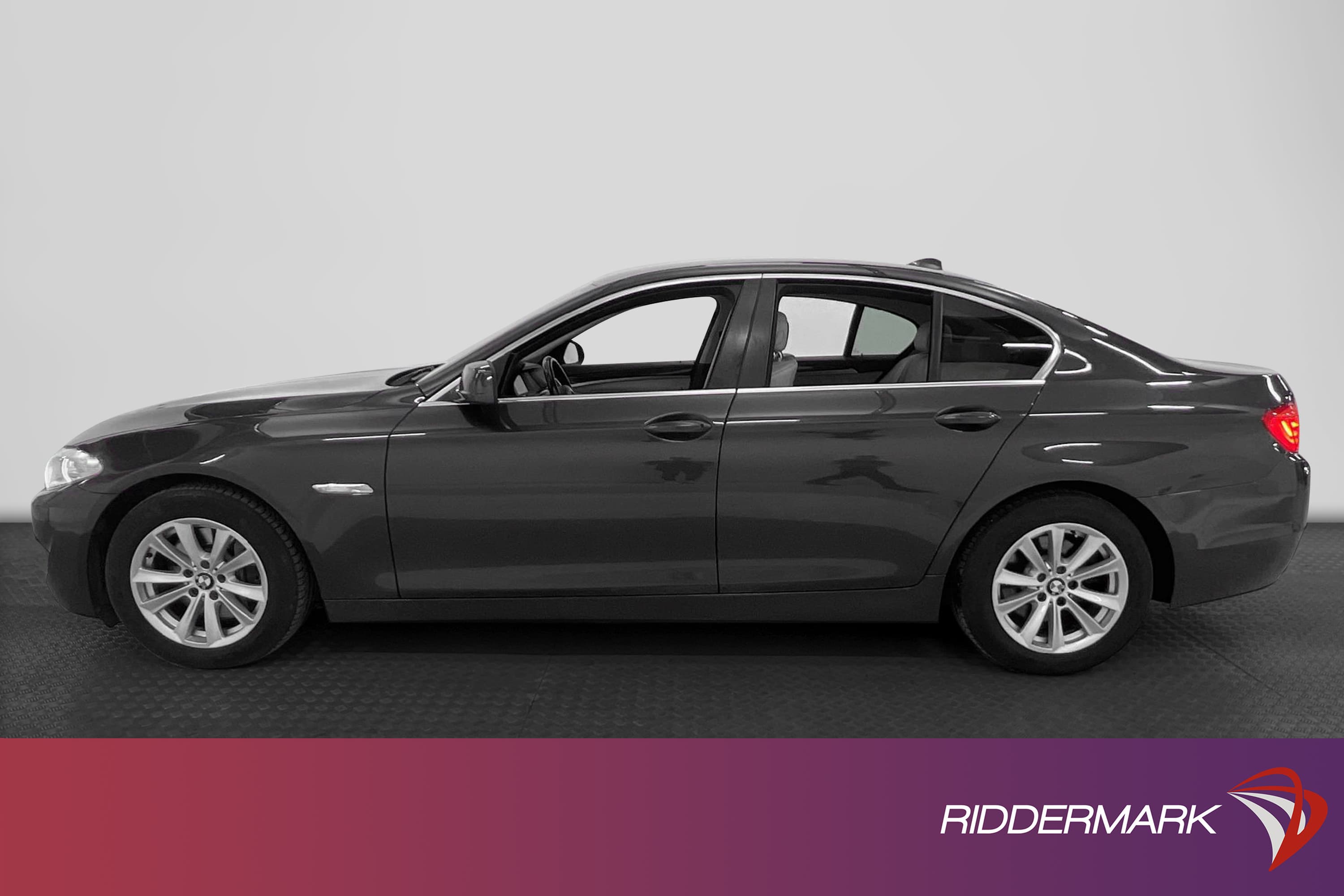BMW 525d xDrive 218hk Drag Skinn