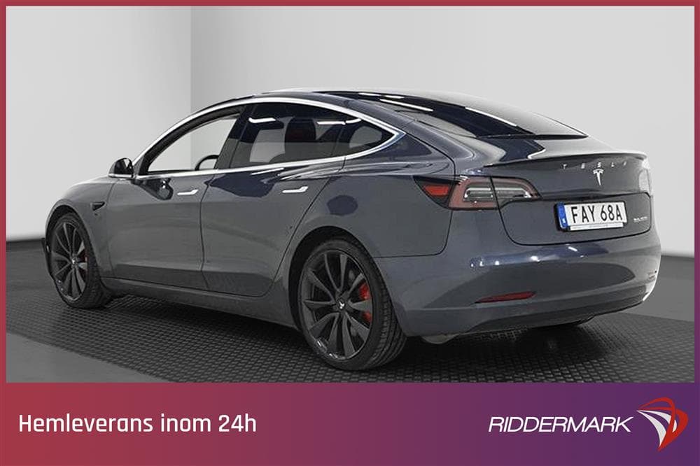 Tesla Model 3 Performance AWD 510hk Svensksåld Premiumexteriör