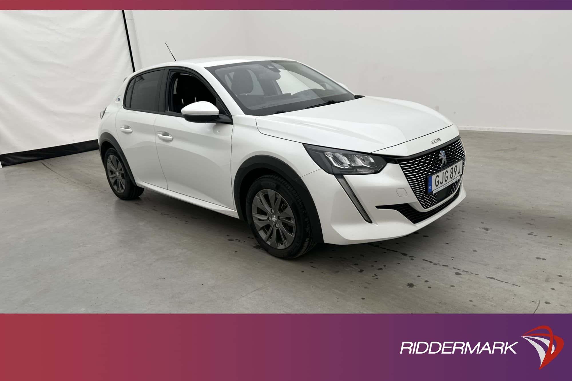 Peugeot e-208 136hk
