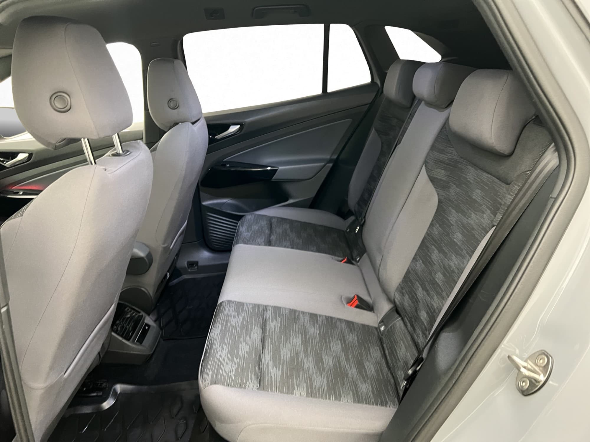 Volkswagen ID.4 Pro Performance 204hk Värmare CarPlay MOMS