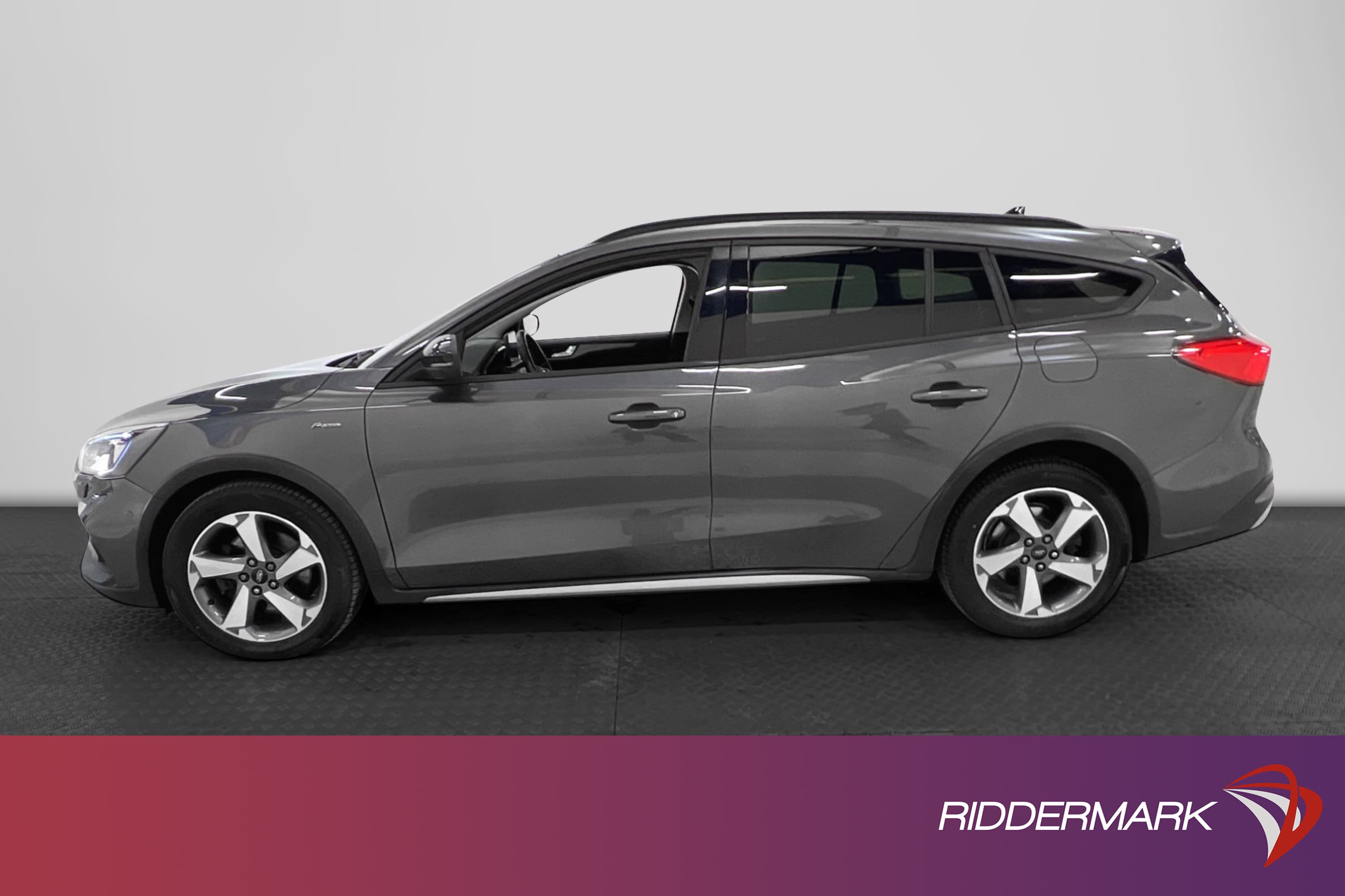Ford Focus Active Kombi 1.0 125hk