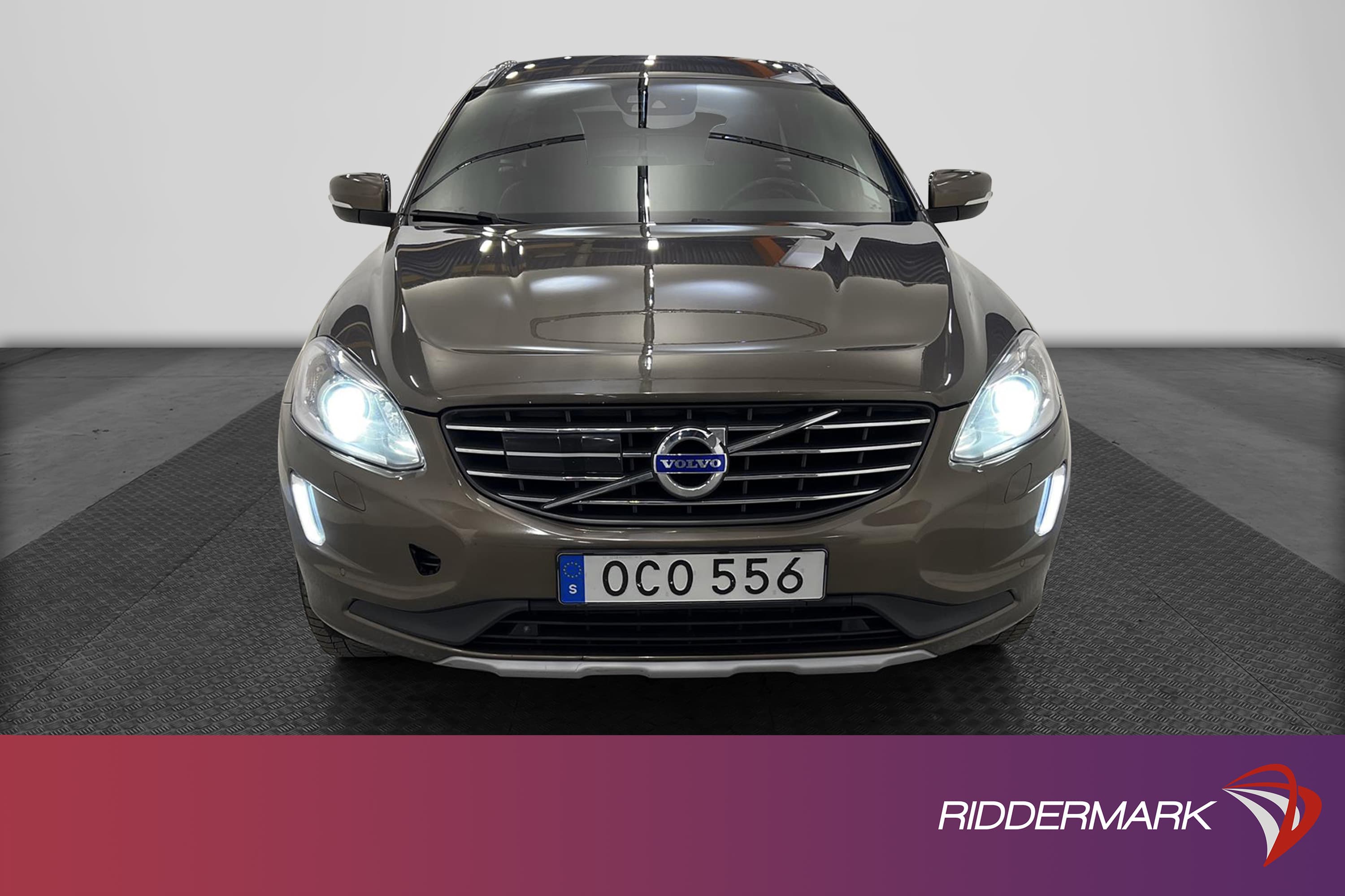 Volvo XC60 D4 AWD 190hk Summum Voc Navi D-värm Drag Navi