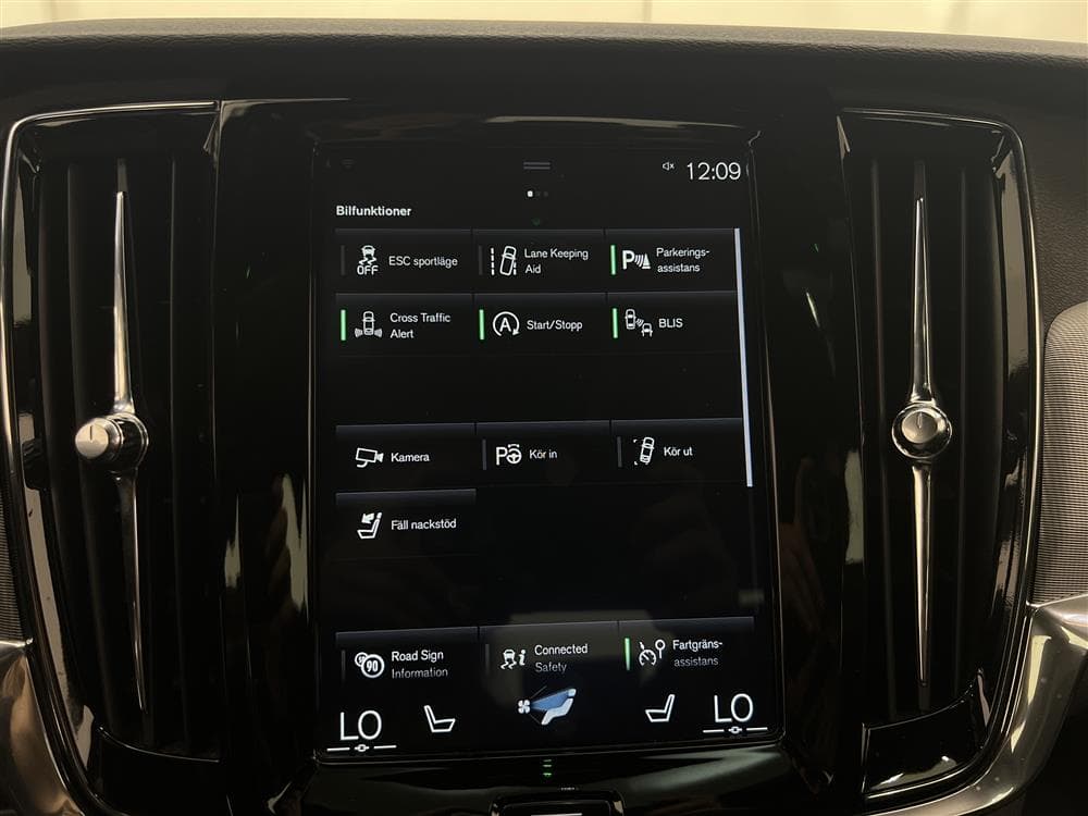 Volvo S90 D4 190hk AWD R-Design T-lucka D-Värm VOC 0,47l/milinteriör