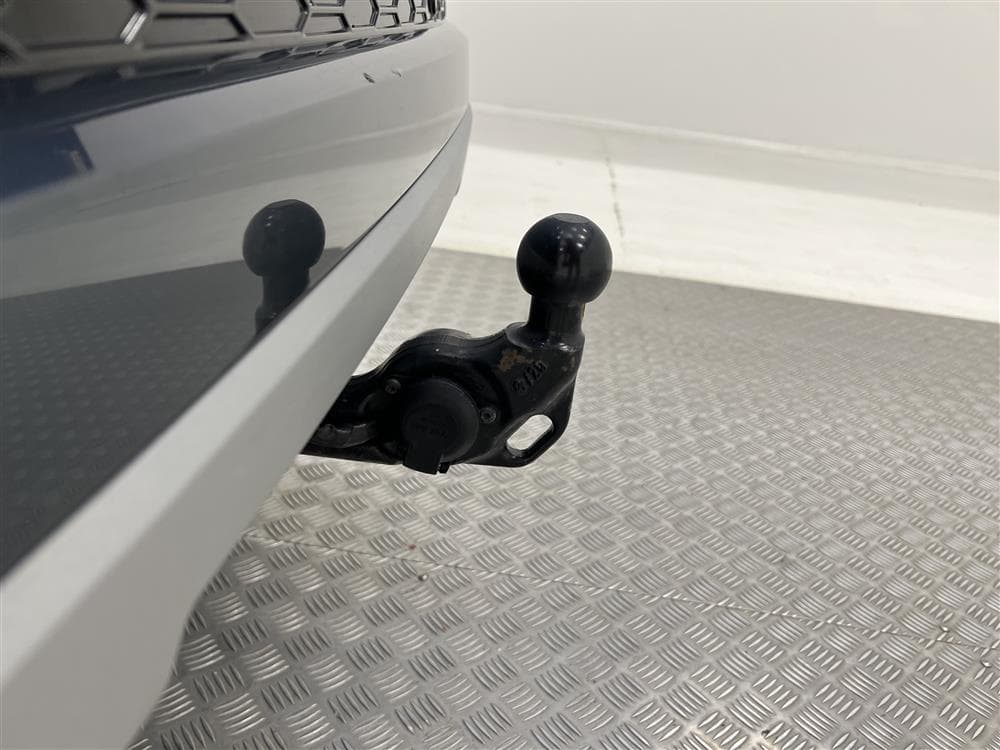 SEAT Ateca 2.0 TSI 4D 190hk B-Värm Cockpit 360 Beats Draginteriör