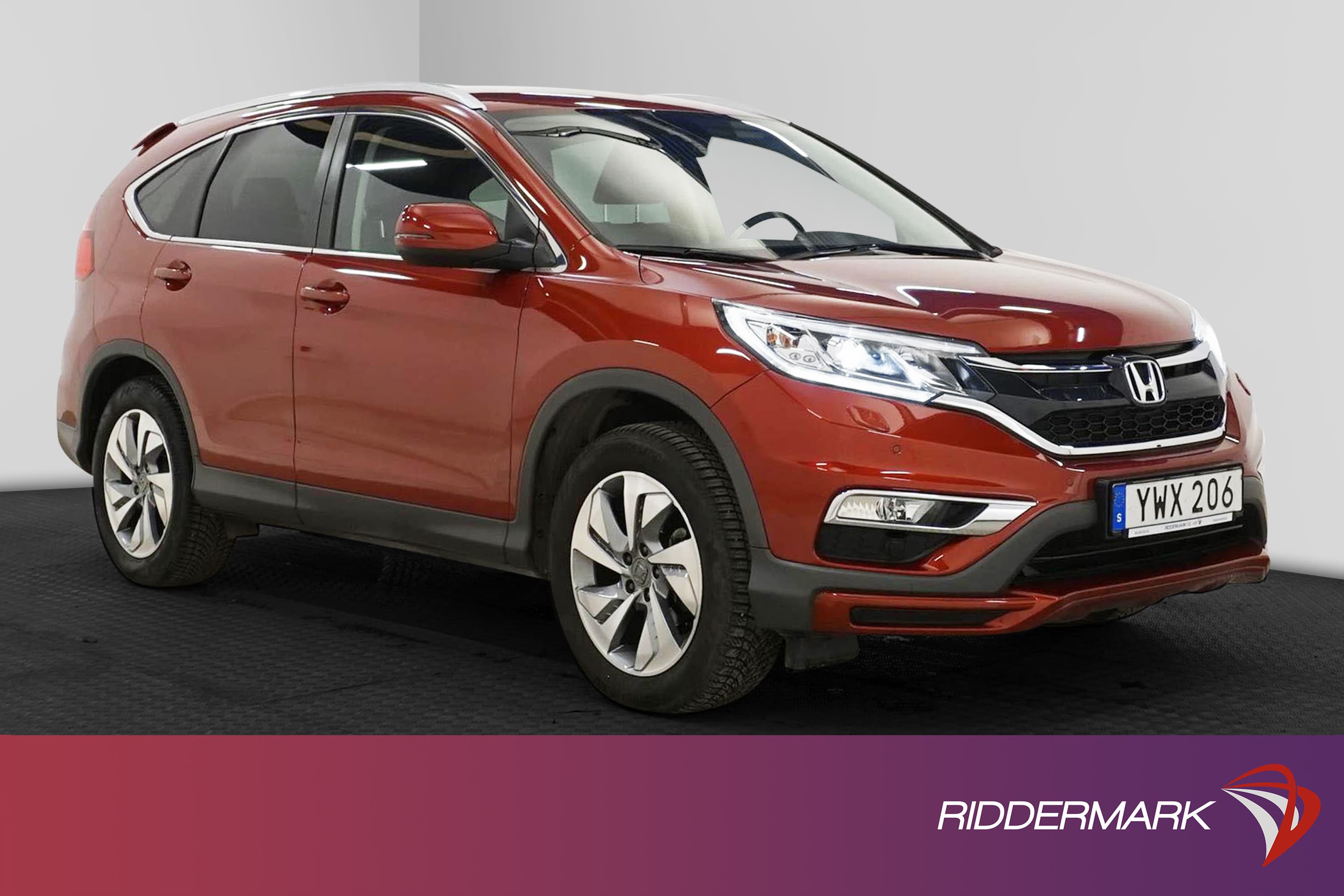 Honda CR-V 2.0 4WD 155hk Navi M&K-Värm B-Kam Drag Nyservad