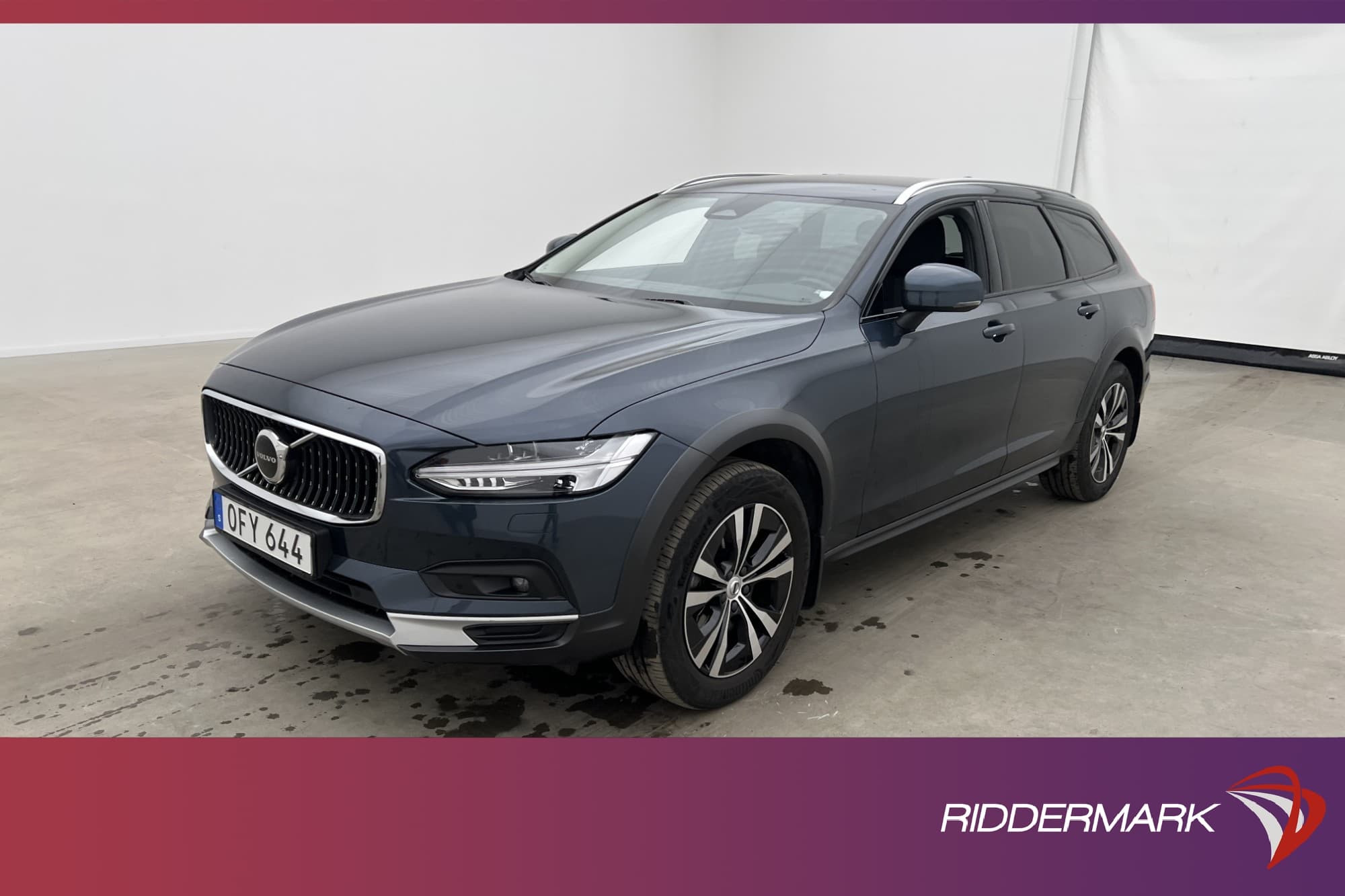 Volvo V90 Cross Country B4 AWD