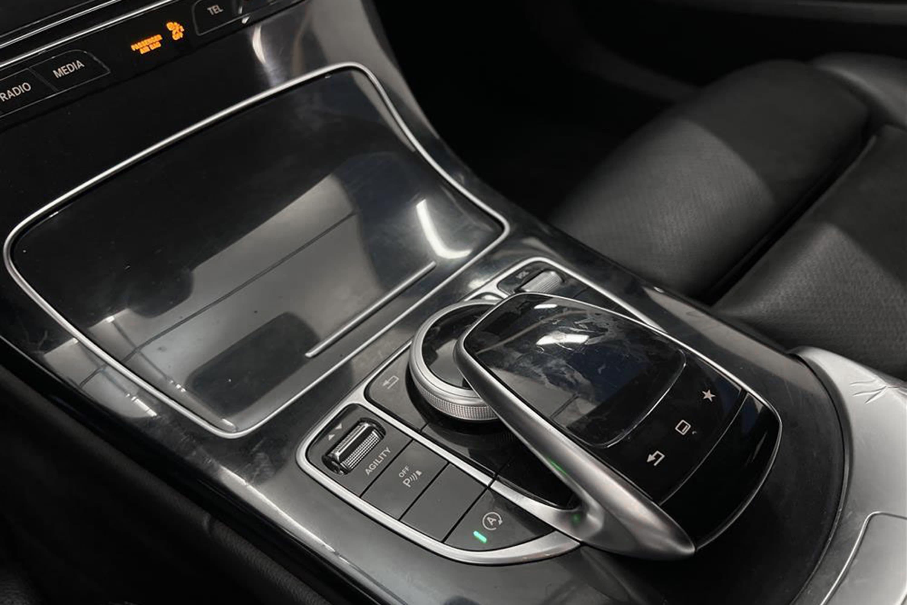 Mercedes-Benz C 250 AMG 204hk 4MATIC Skinn Burmester Draginteriör
