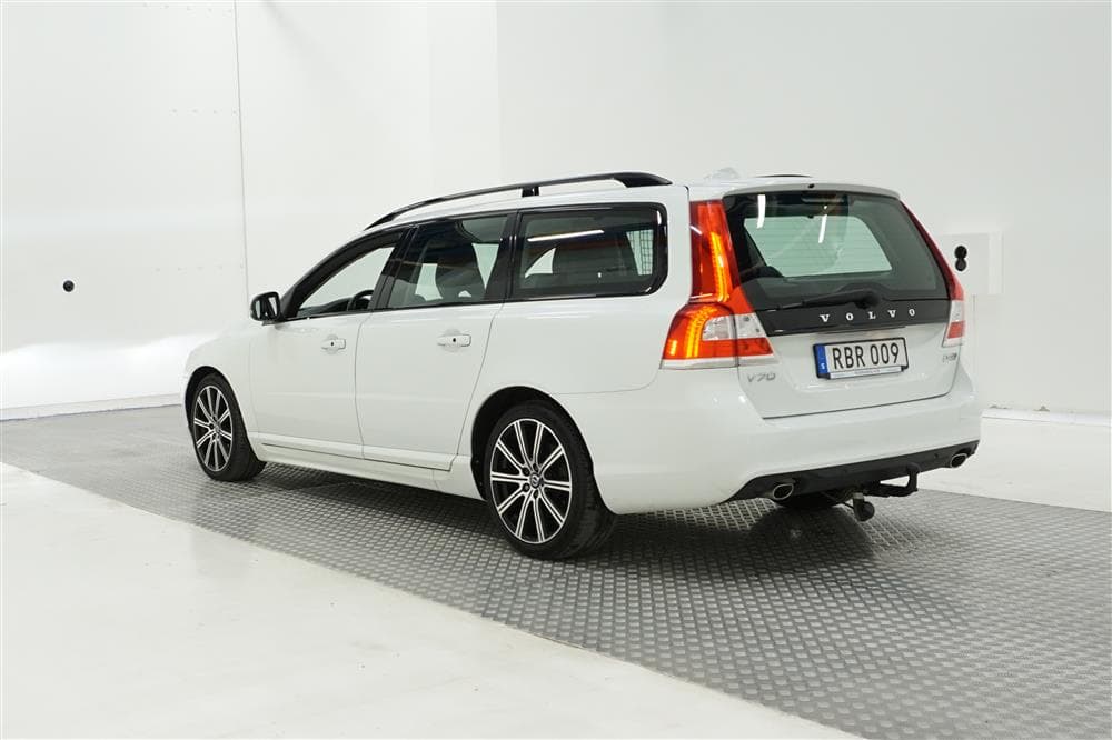 Volvo V70 II D4 AWD 181hk Dynamic Edt Momentum Classicexteriör