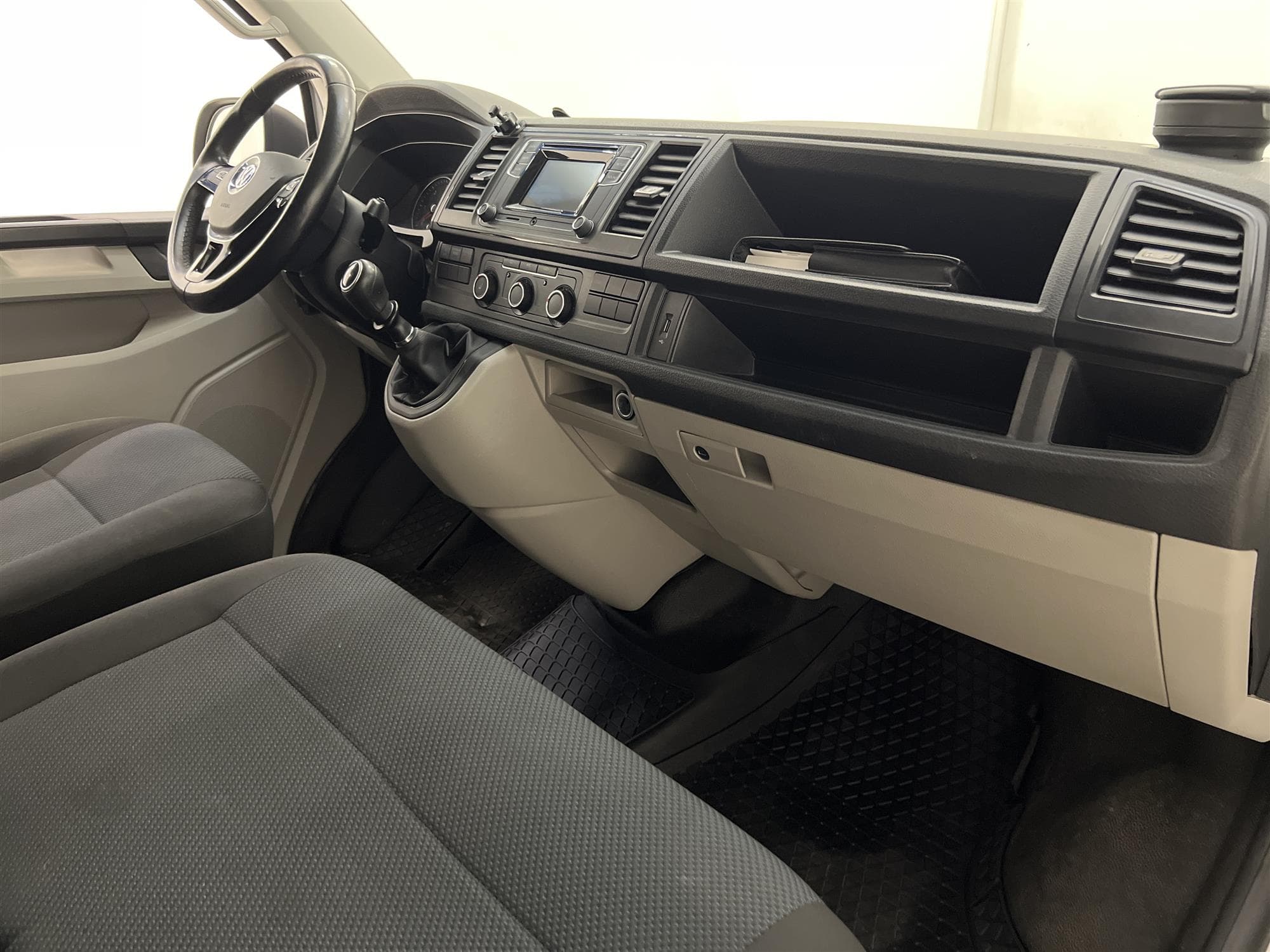 Volkswagen Transporter 2.0TDI L2 Värmare Drag V-Inredd  