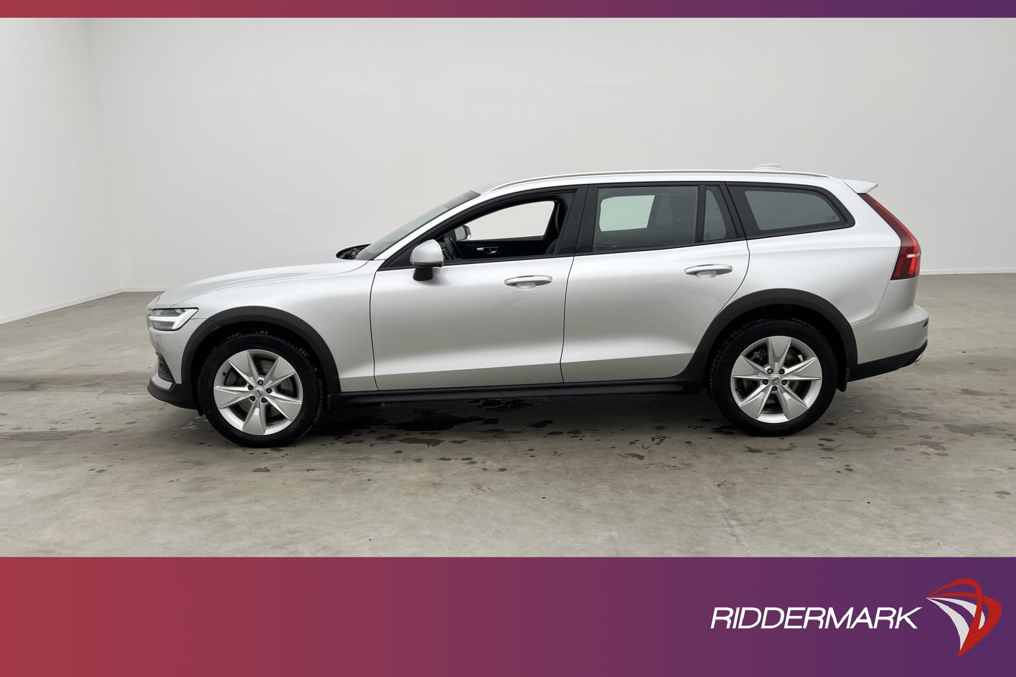Volvo V60 Cross Country B4 AWD 197hk
