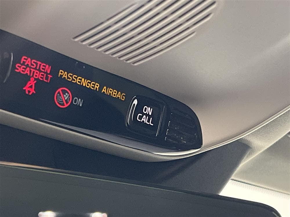 Volvo V90 Cross Country D4 AWD D-Värm VOC Drag 0,53l/milinteriör