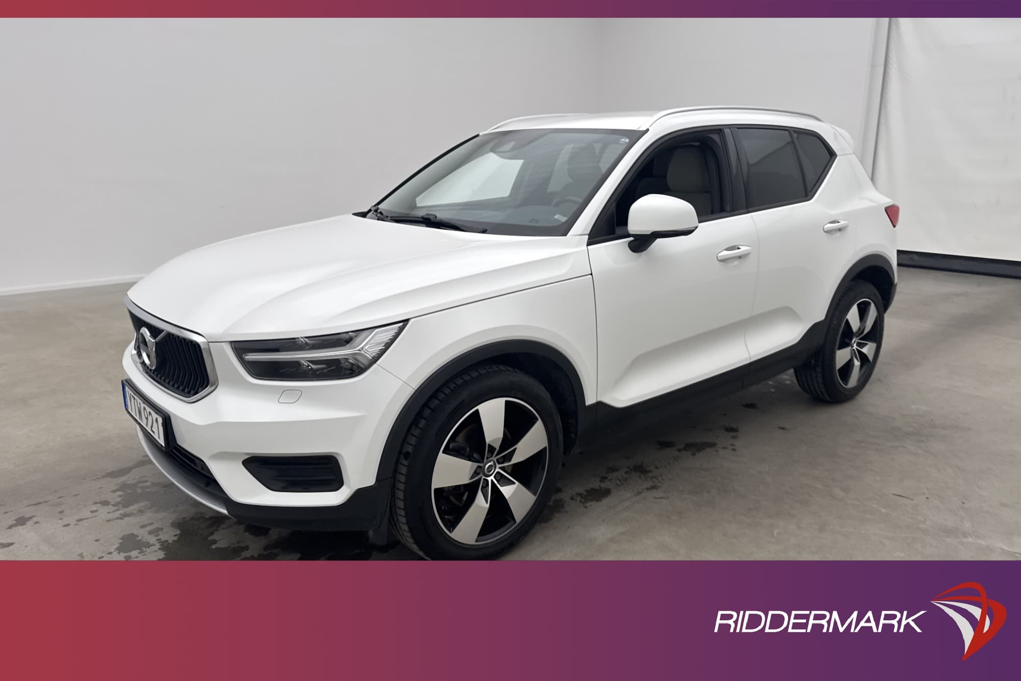 Volvo XC40 D3 AWD Momentum VOC Värmare Sensorer Halvskinn