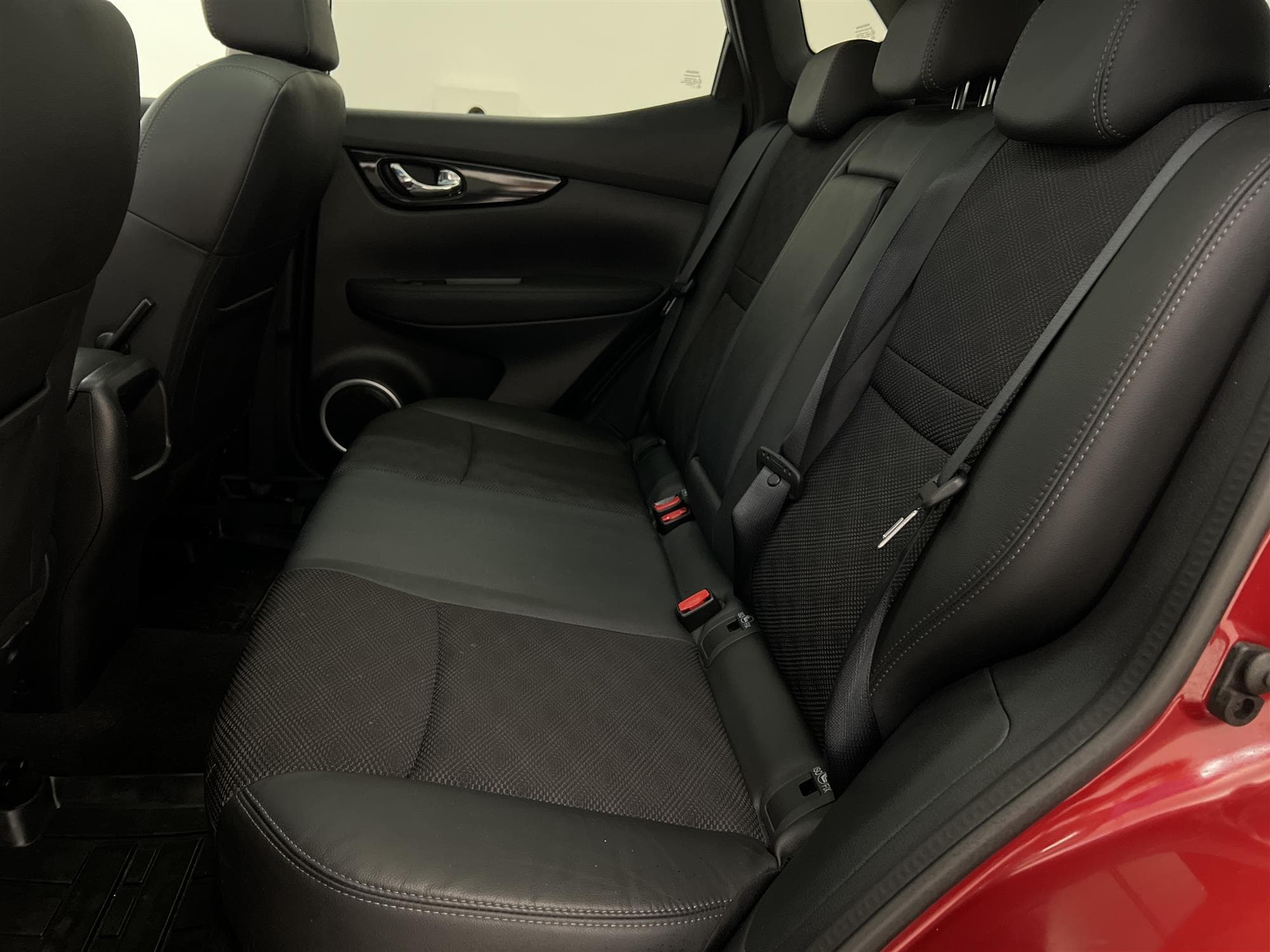 Nissan Qashqai 1.2 115hk 2 Brukare M&K-Värm Pano 360 Navi 