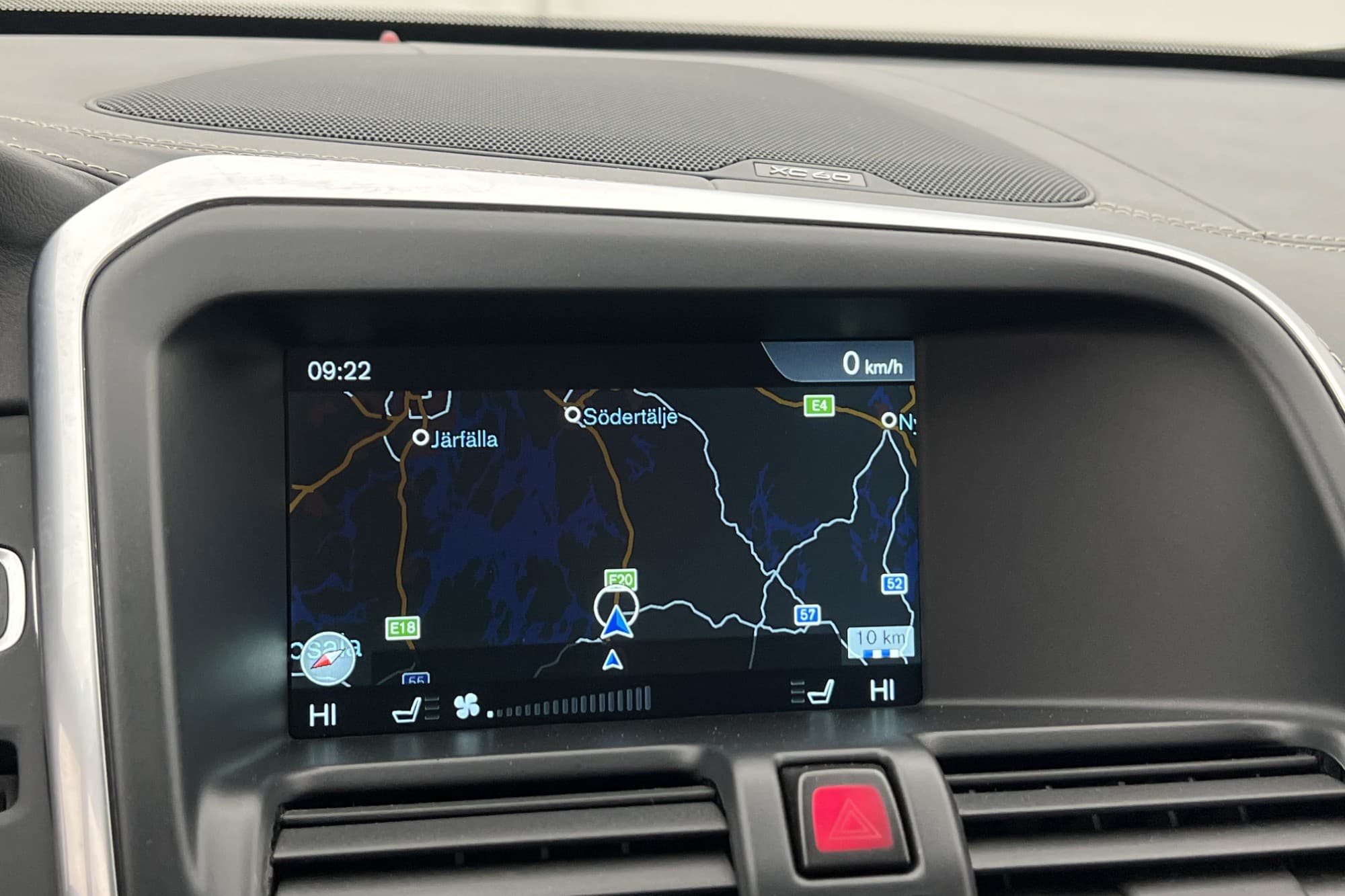 Volvo XC60 D4 190hk R-Design VOC Panorama Navi Skinn Drag