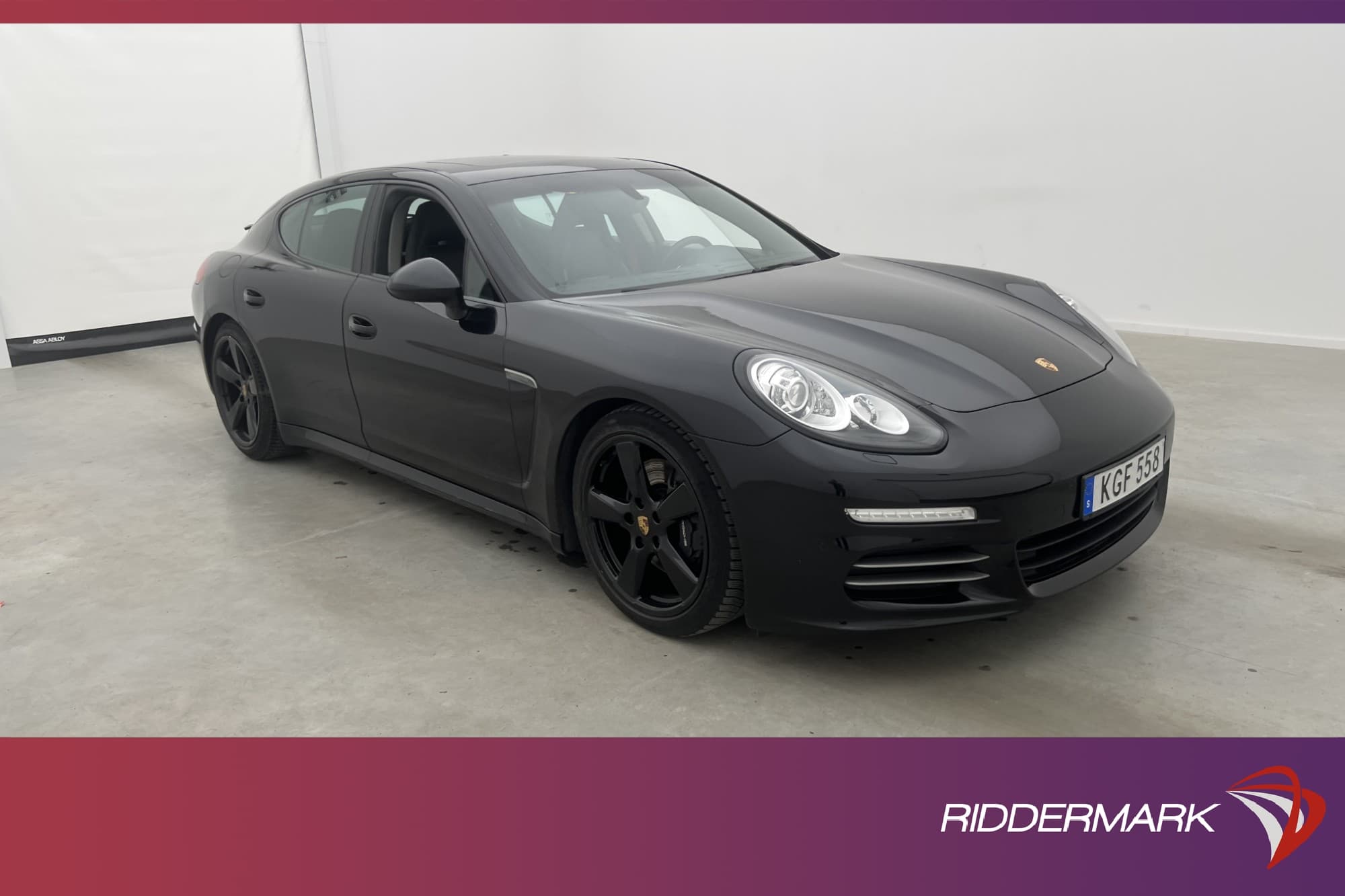 Porsche Panamera 4 PDK 310hk
