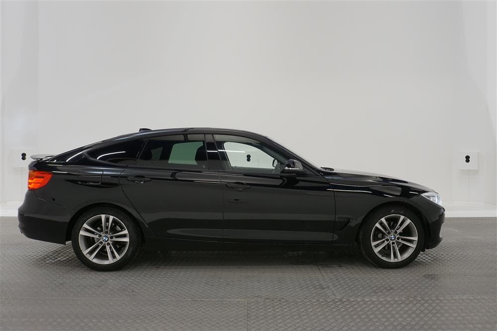 BMW 320d GT xDrive 184hk Sport line Värmare Sportavgas Dragexteriör