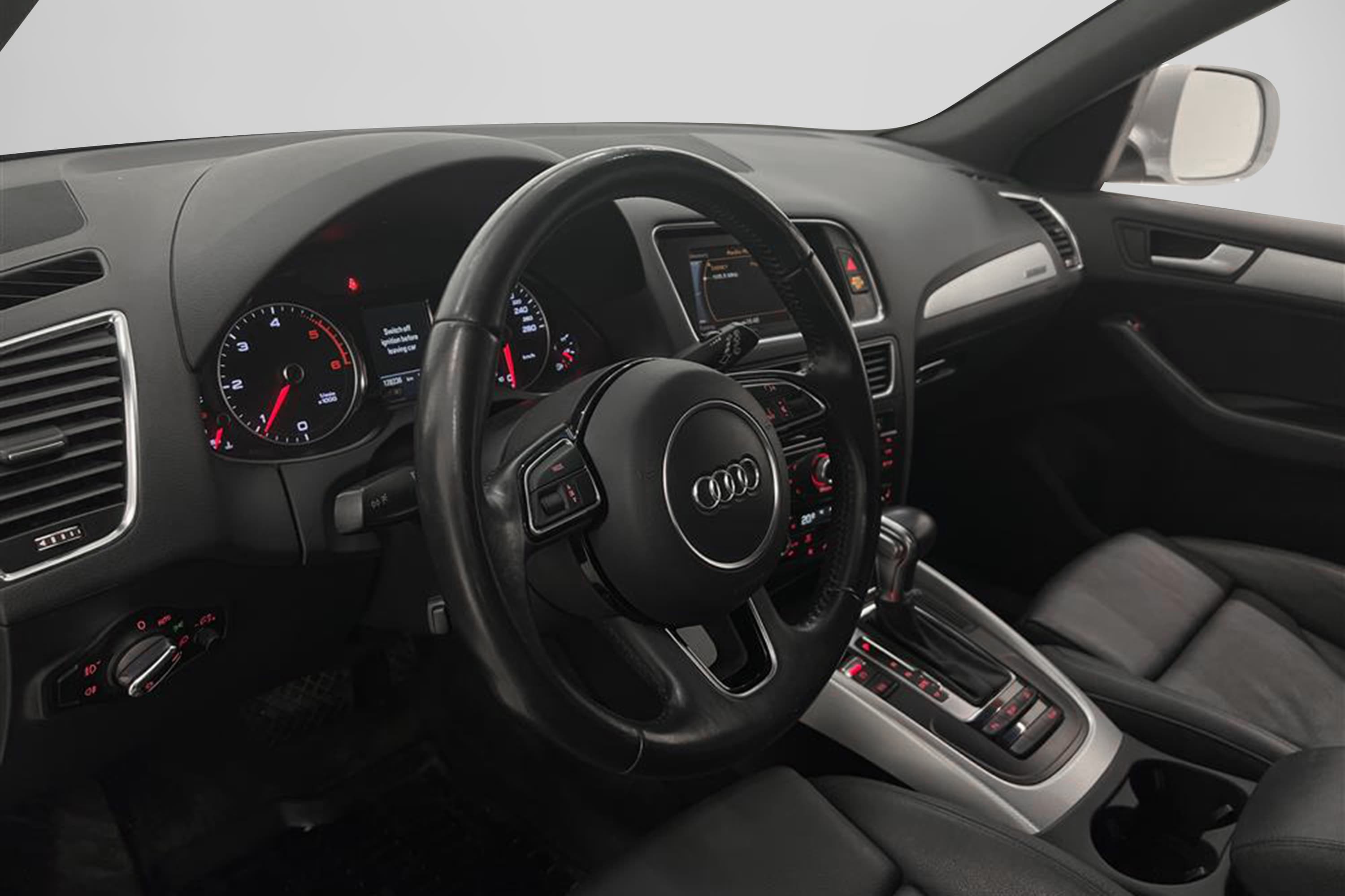 Audi Q5 2.0 TDI Quattro 177hk S-line Drag Skinn 0,6l/mil