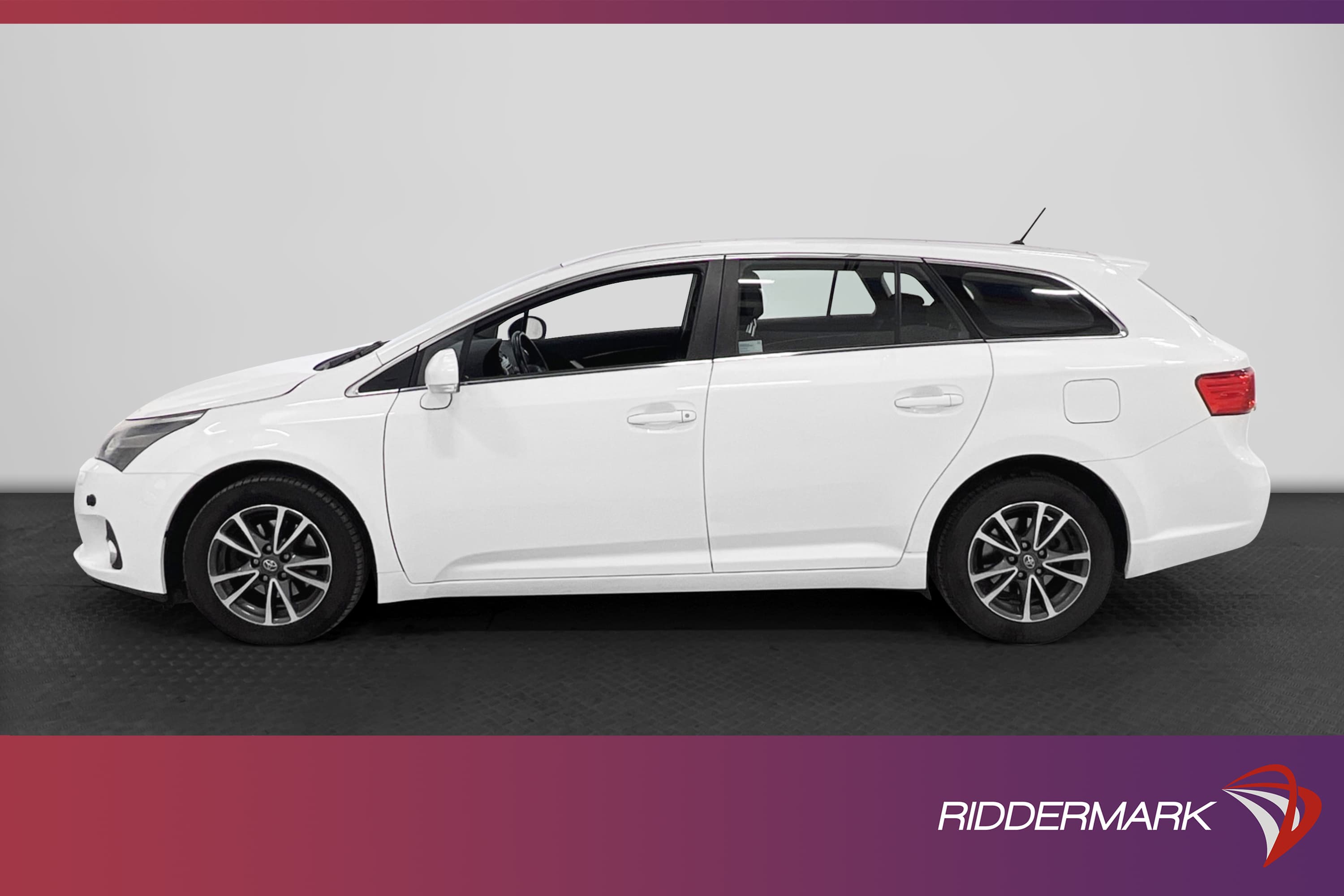 Toyota Avensis 2.0 D-4D 124hk M-Värmare 
